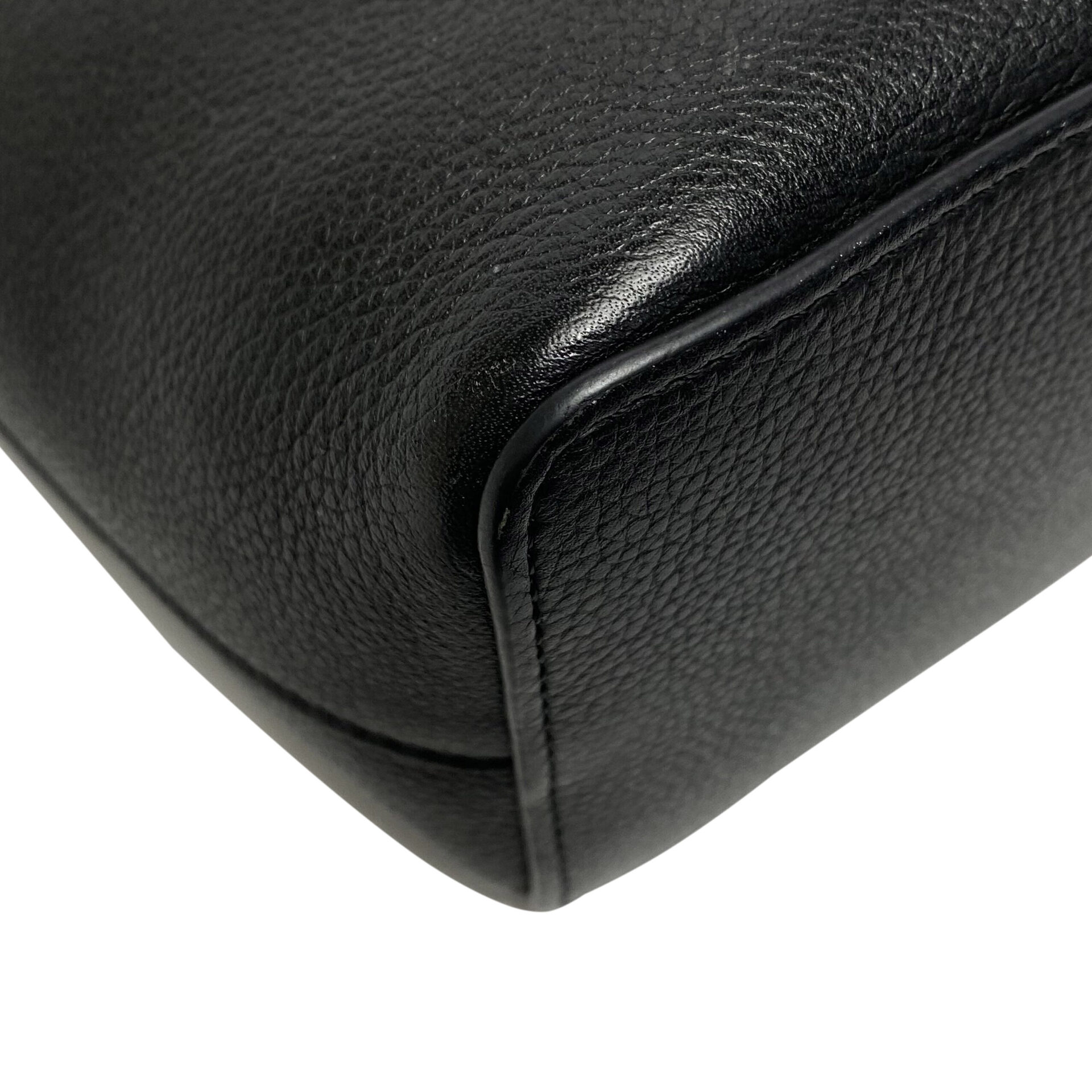 Bolsa Louis Vuitton Lockme Nano Preta