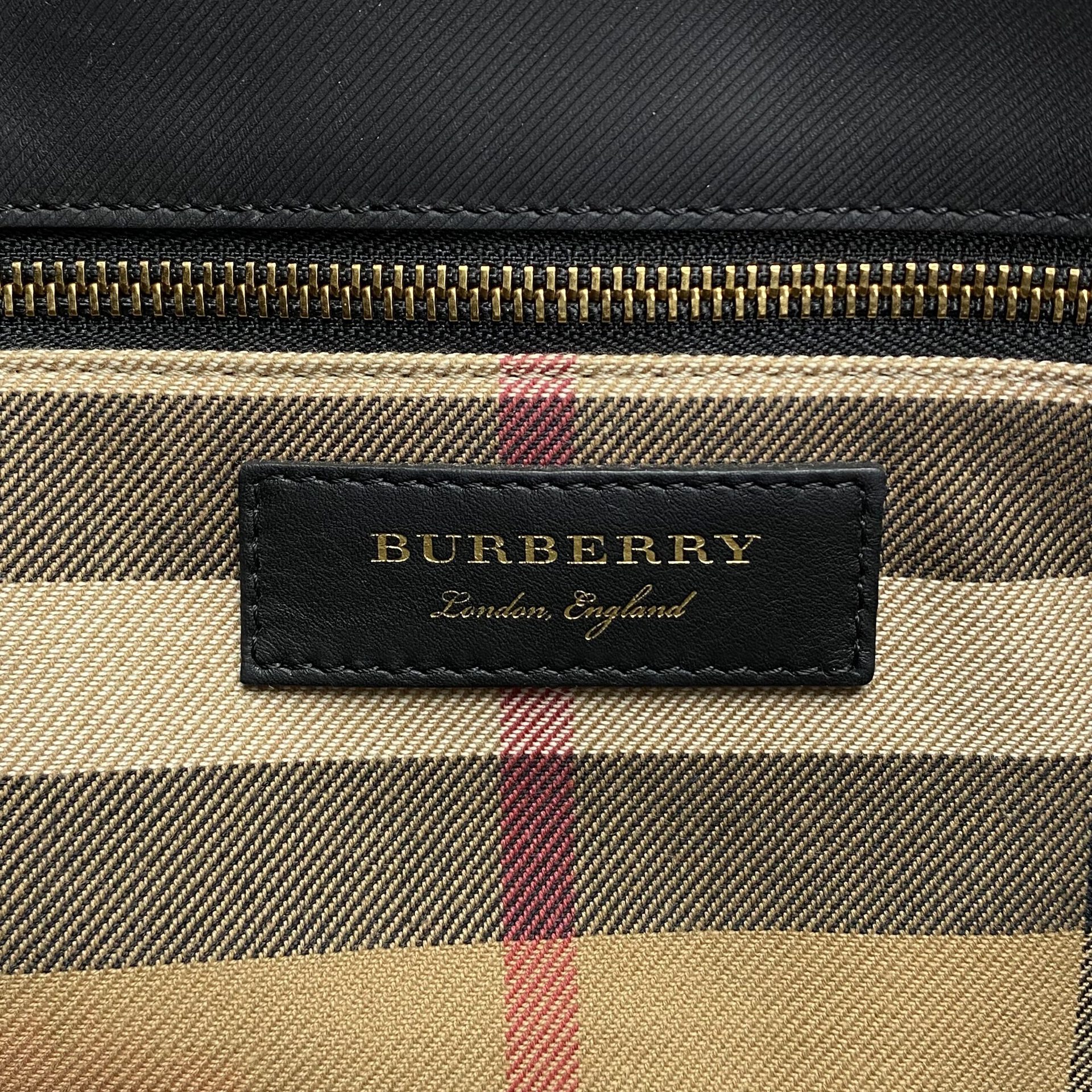 Bolsa Burberry Buckle