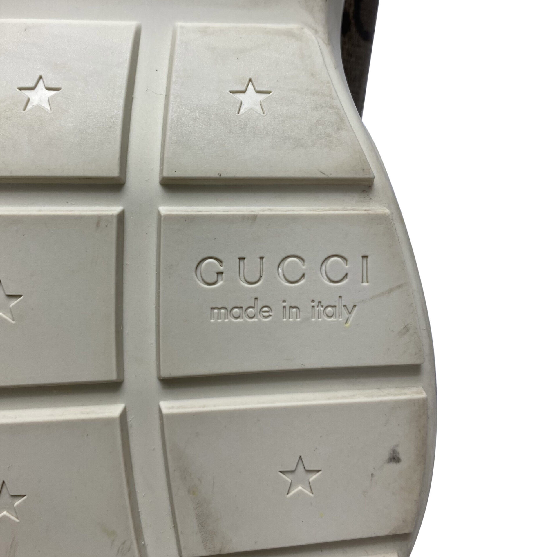 Tênis Gucci Rhyton Canvas GG Supreme