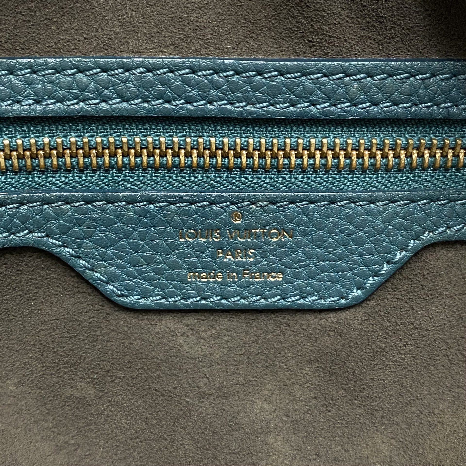 Bolsa Louis Vuitton Mahina Azul Petróleo