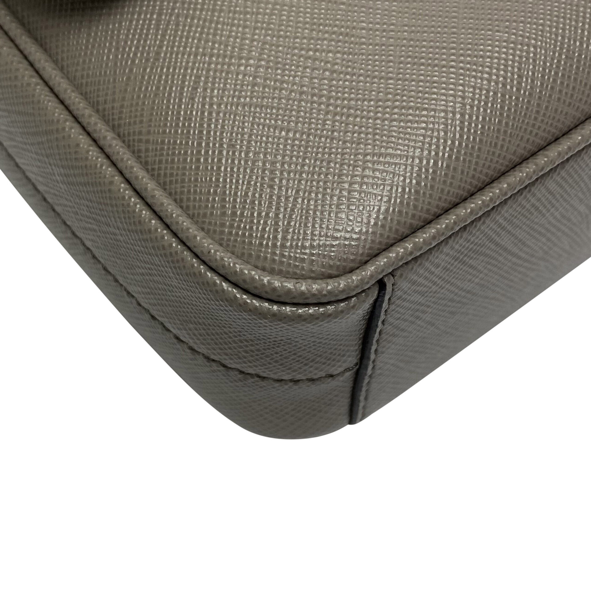 Bolsa Prada Couro Saffiano Cinza