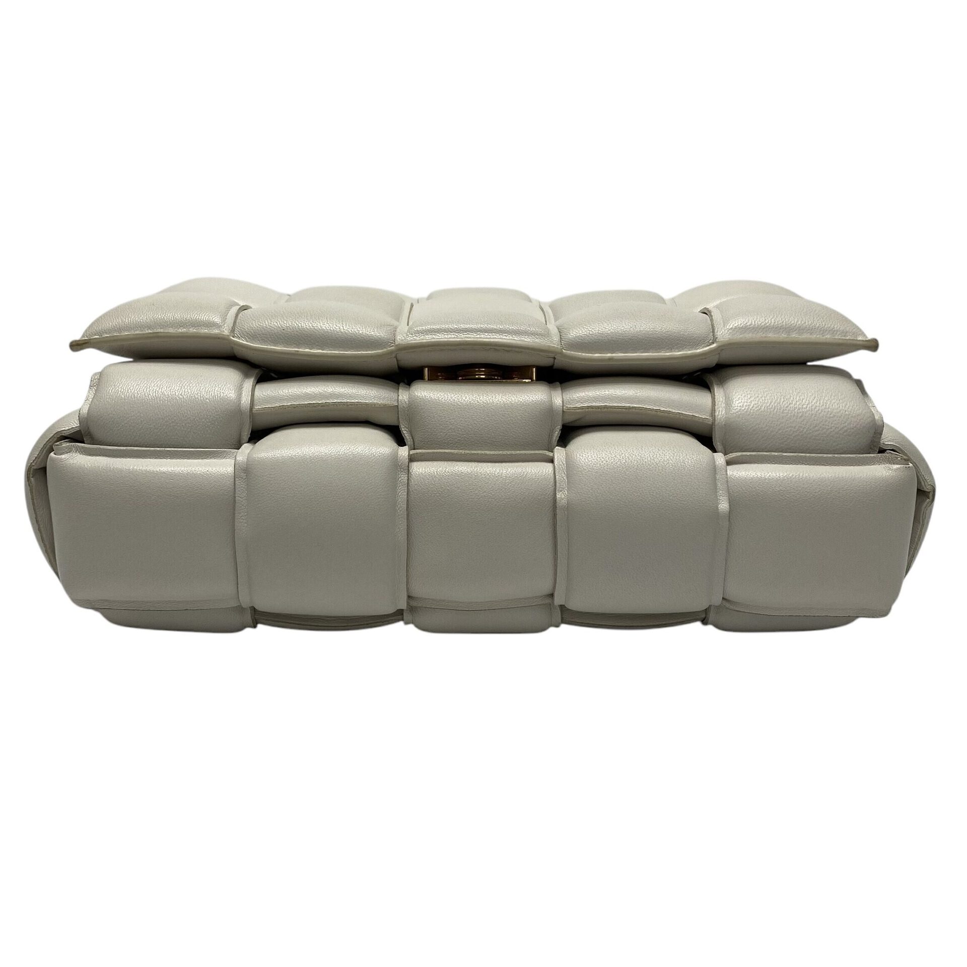 Bolsa Bottega Veneta Cassette Chain Off White