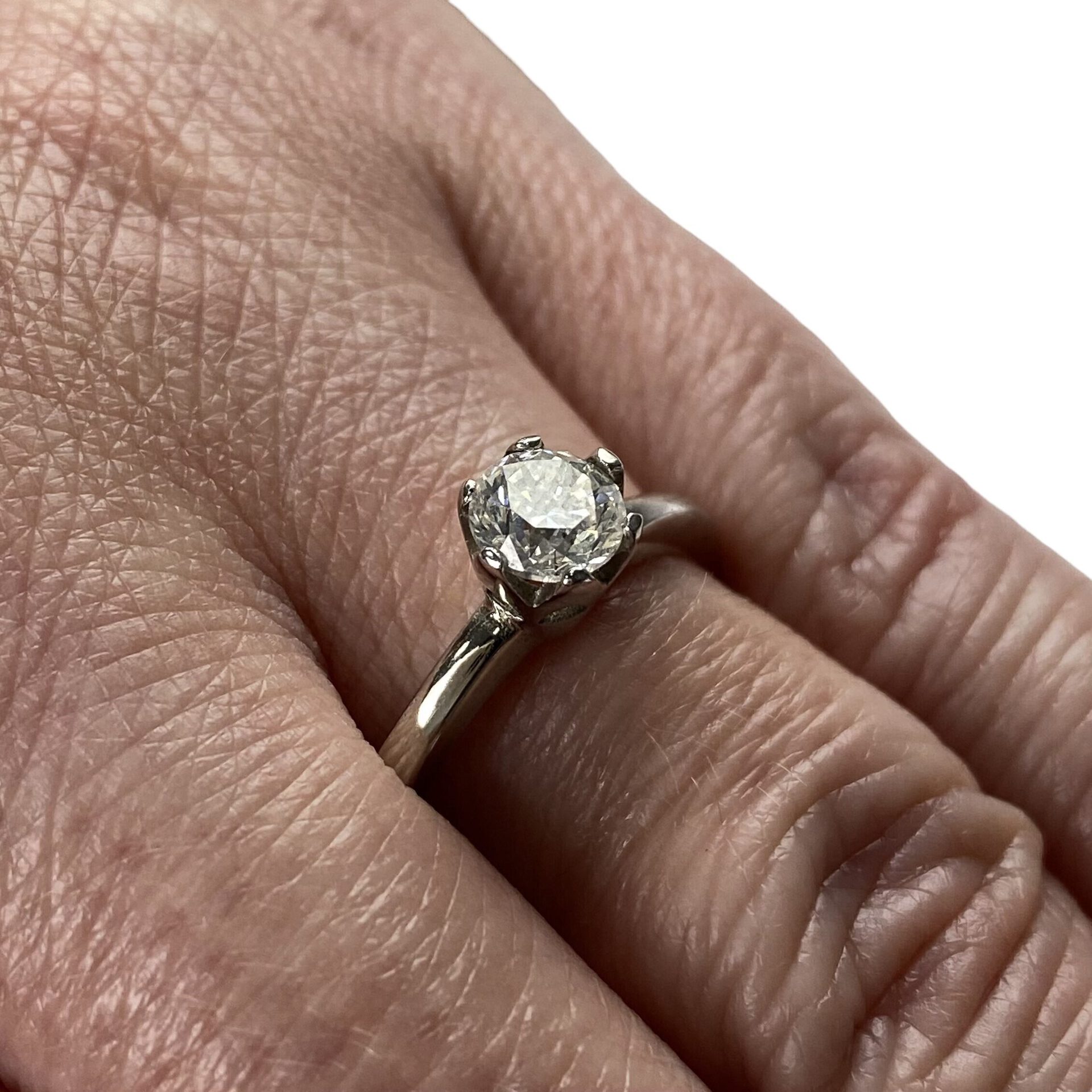 Anel Ouro Branco Solitário - 0.70 ct.