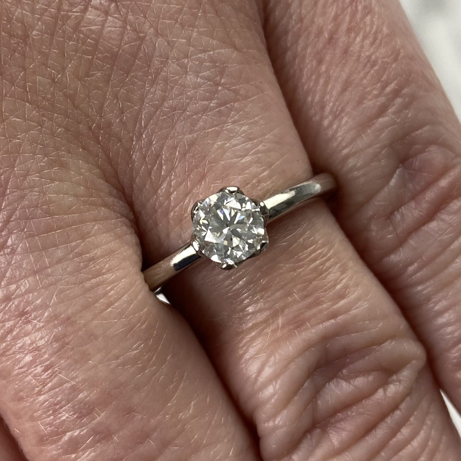 Anel Ouro Branco Solitário - 0.70 ct.