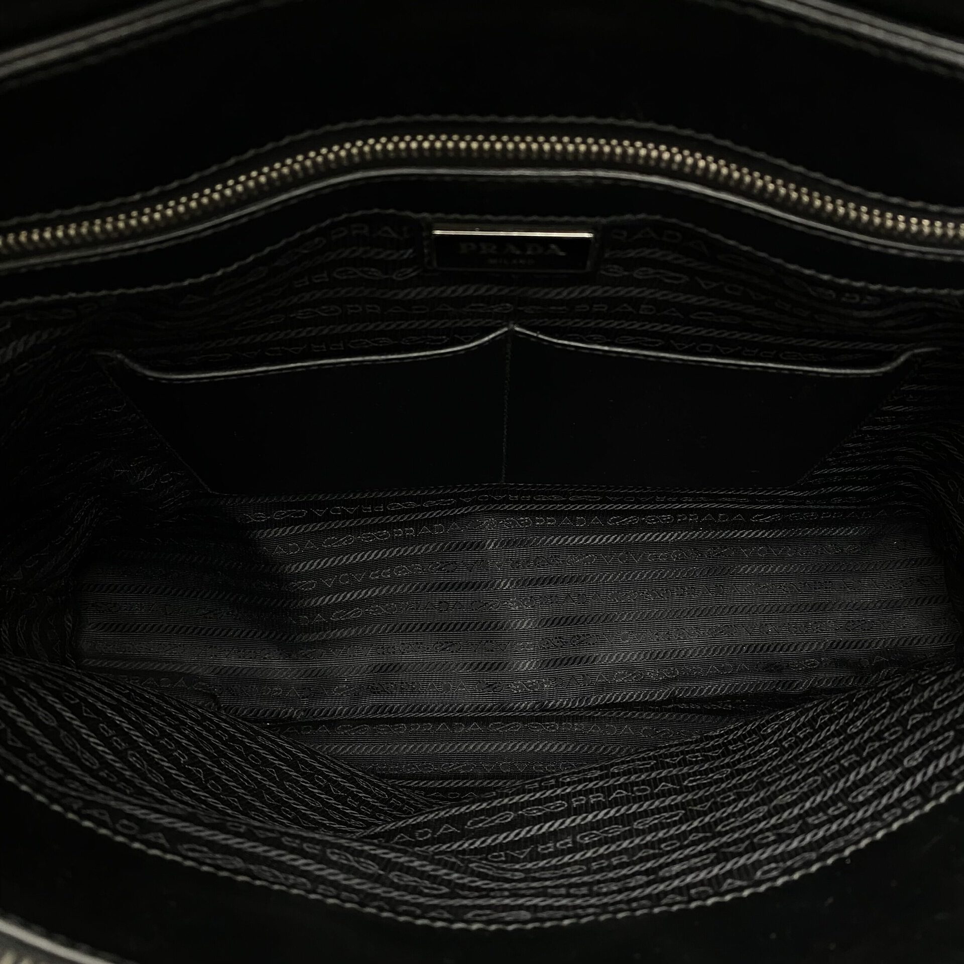 Pasta Prada Couro Saffiano Preto