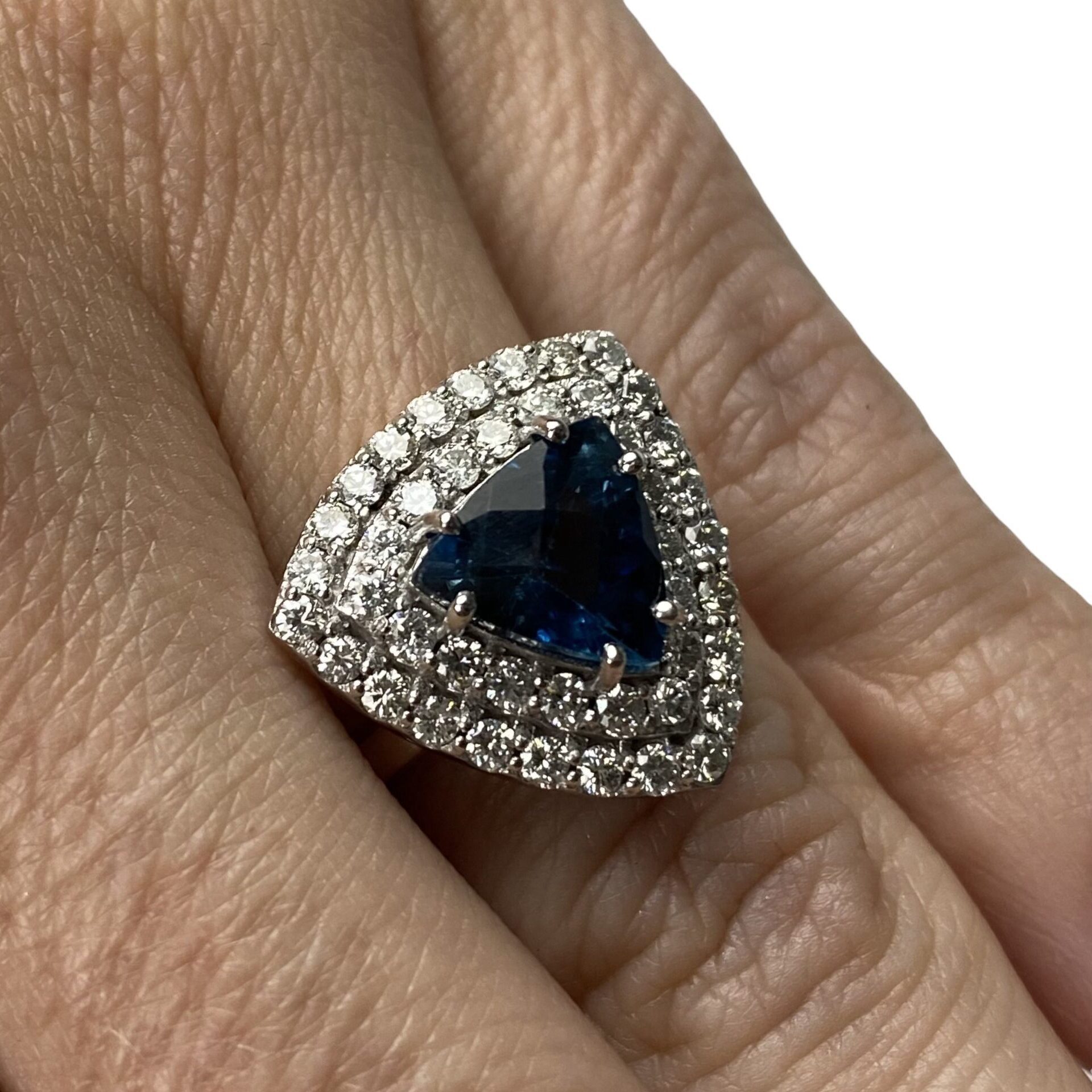 Anel Topázio London Blue com Diamantes