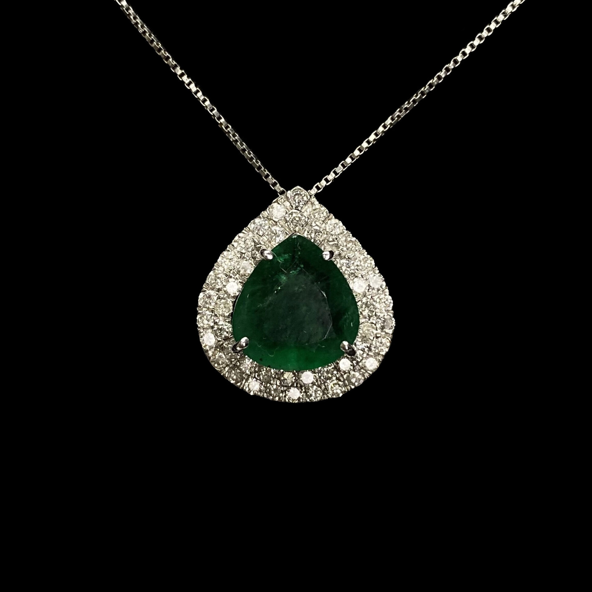 Colar Gota de Esmeralda com Diamantes