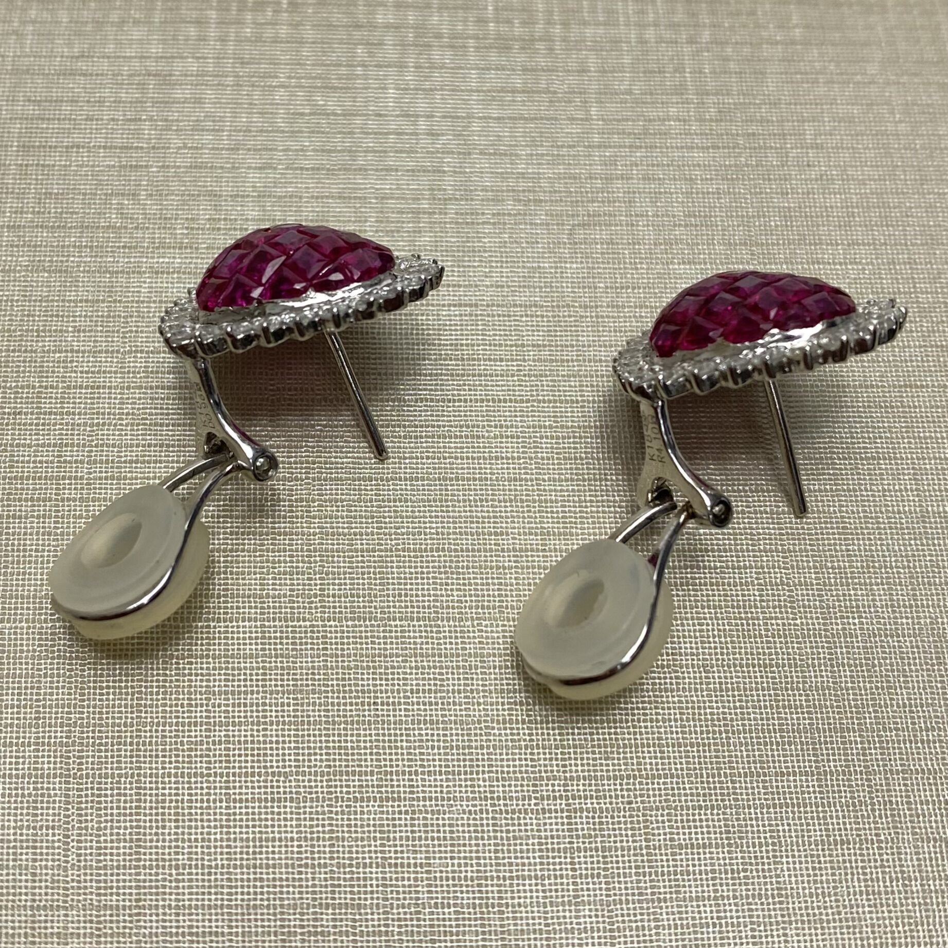 Par de Brincos Coração Rubis