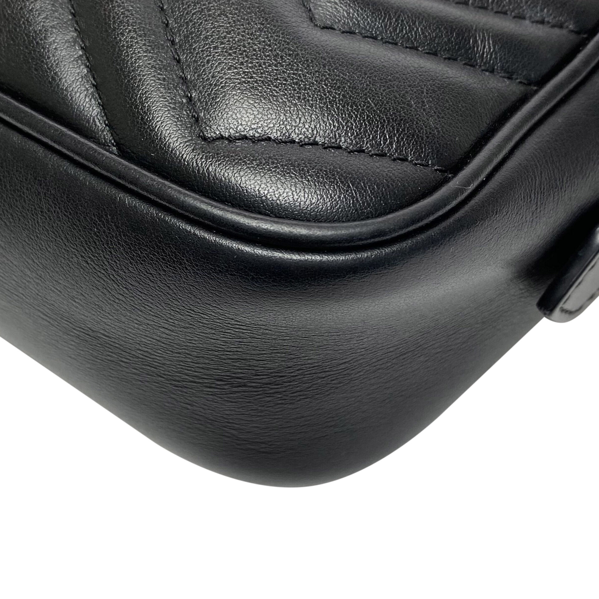 Bolsa Gucci GG Marmont Preta