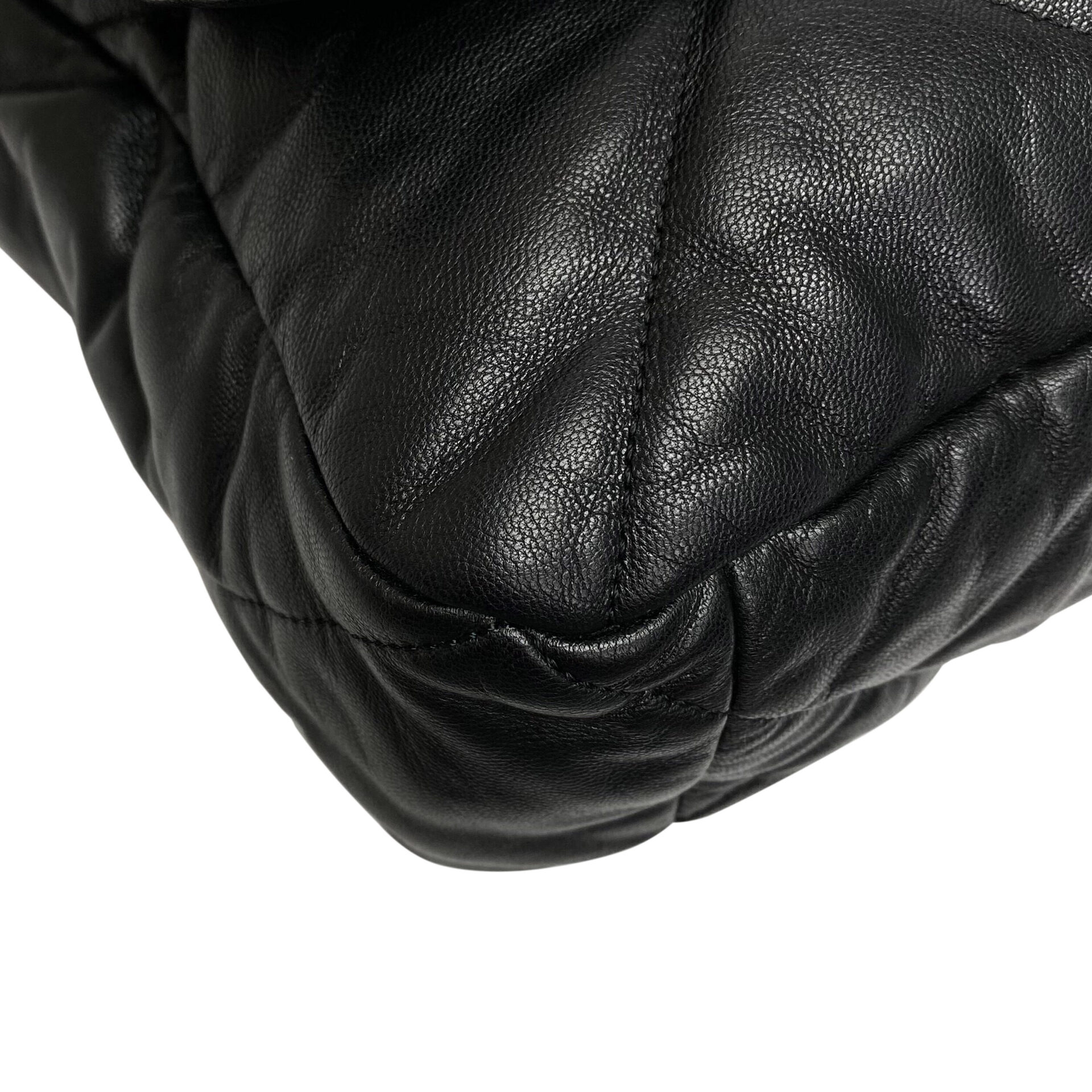 Bolsa Chanel 19 Preta