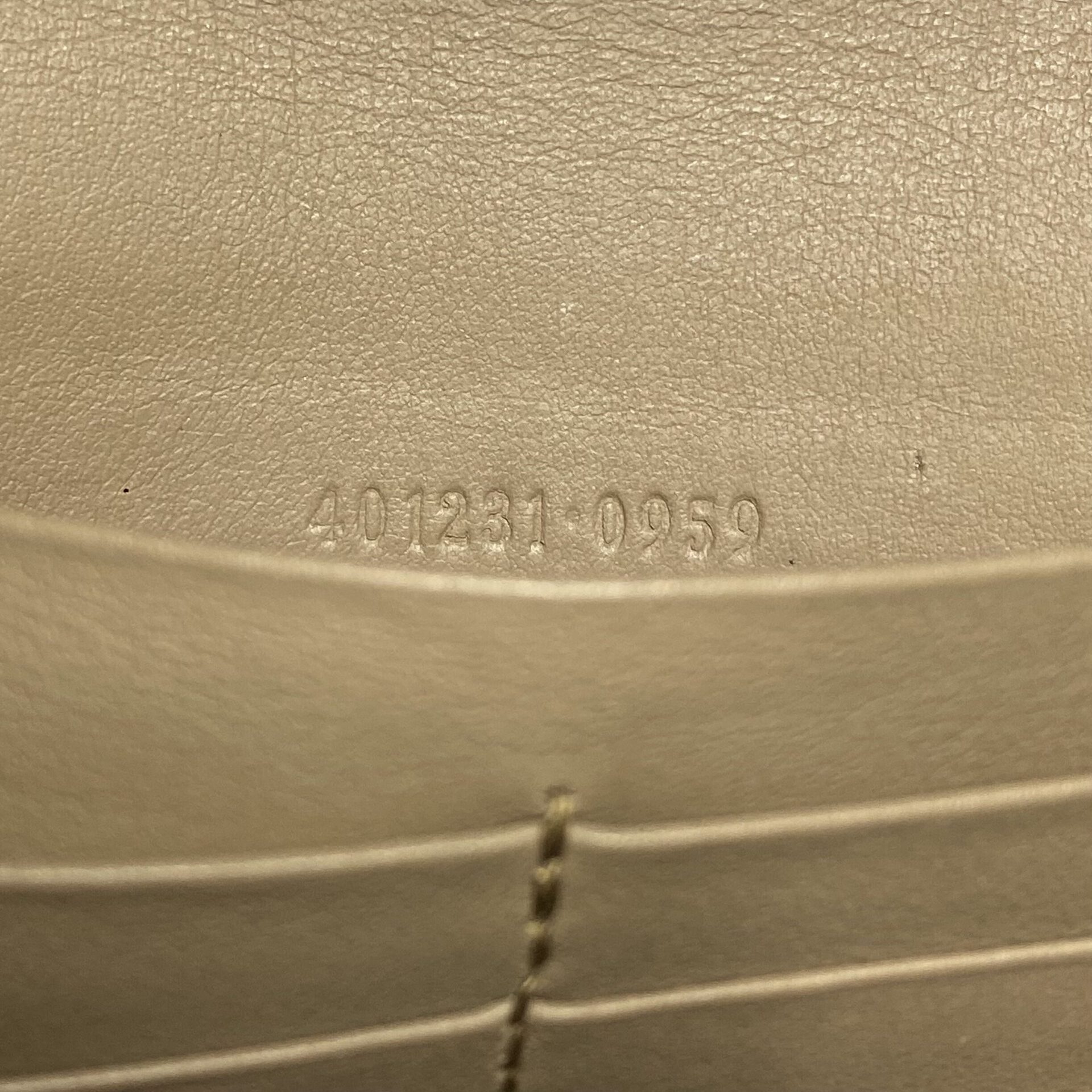 Bolsa Gucci Dionysus GG Supreme Chain Wallet