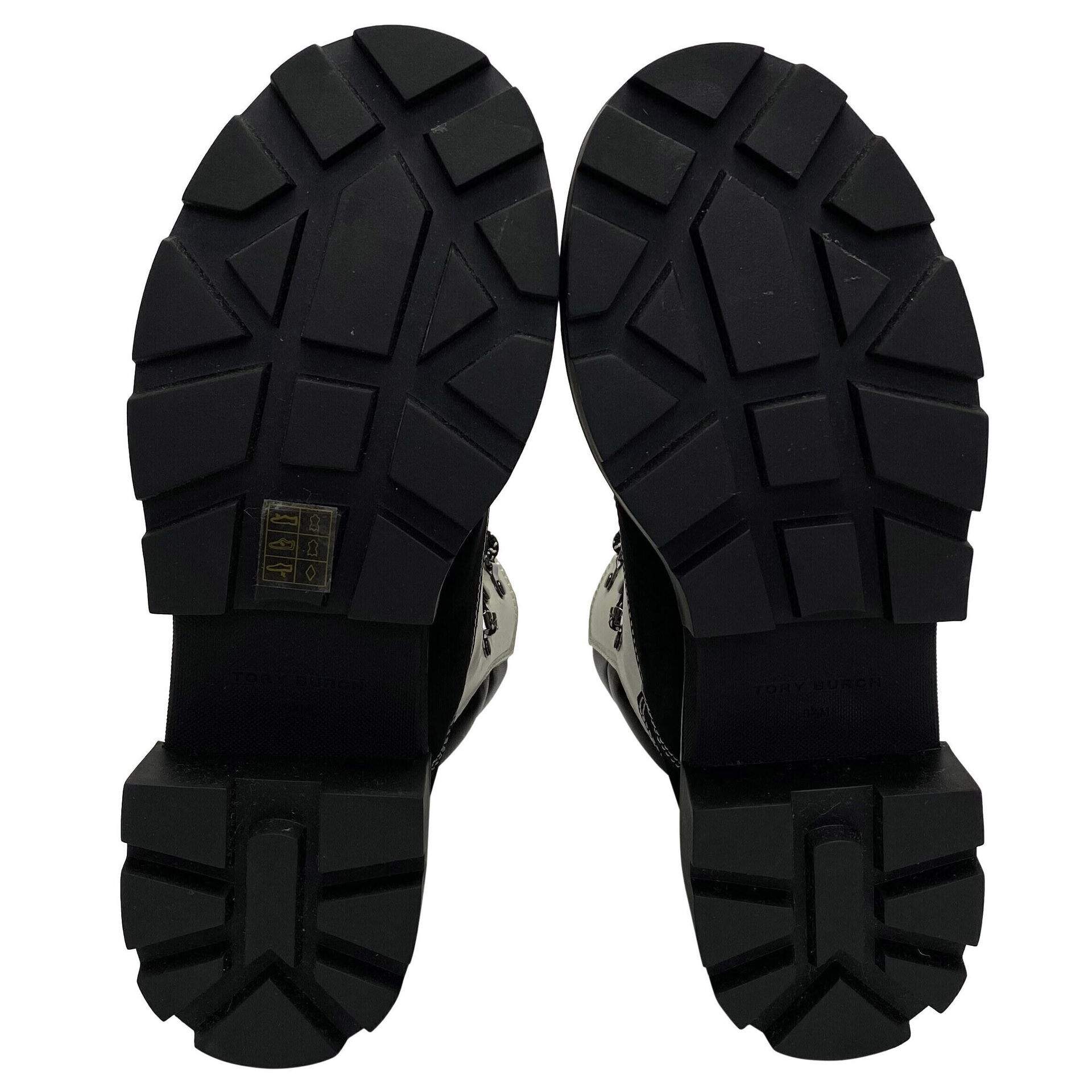 Bota Tory Burch Miller Lug Sole