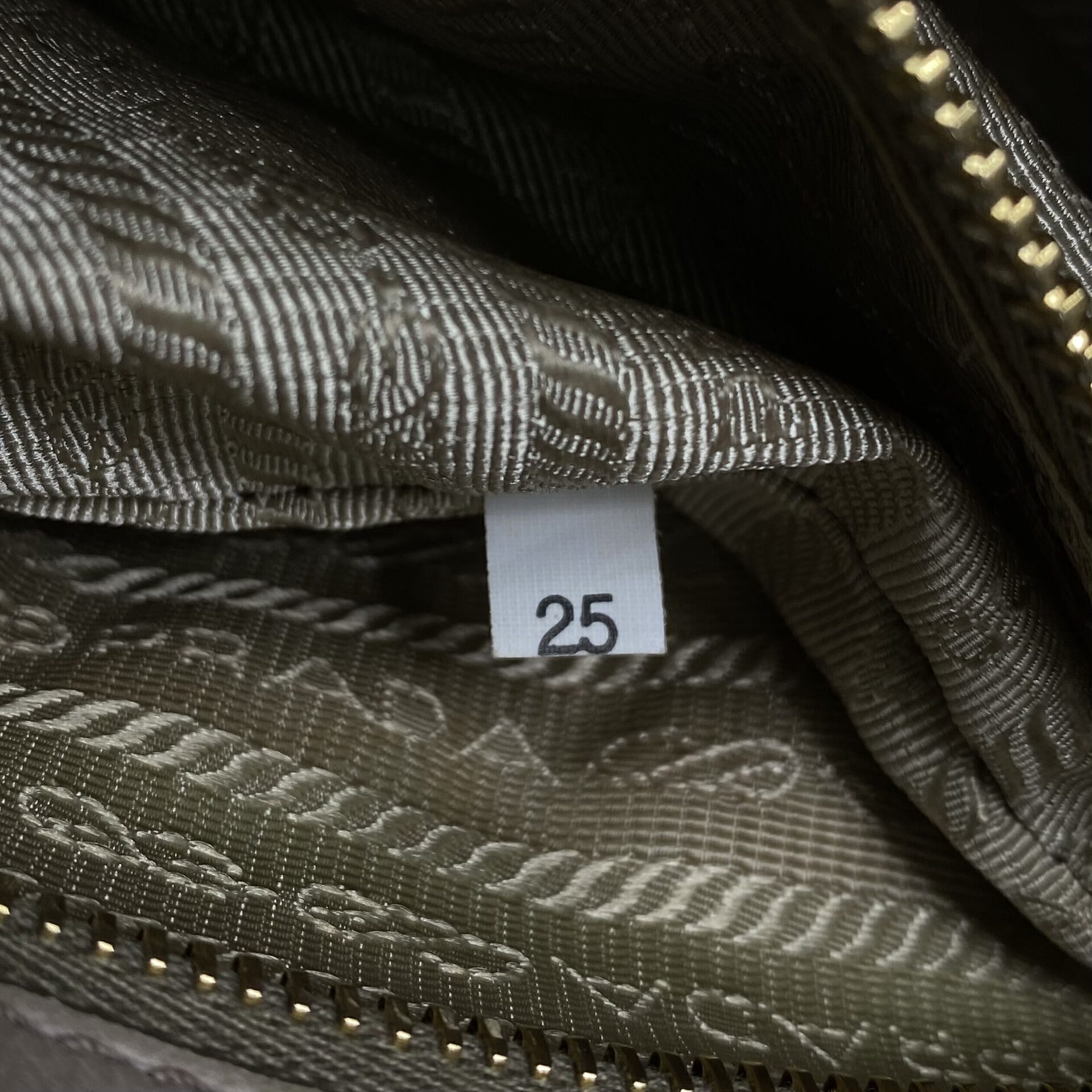 Bolsa Prada Gaufre Bege