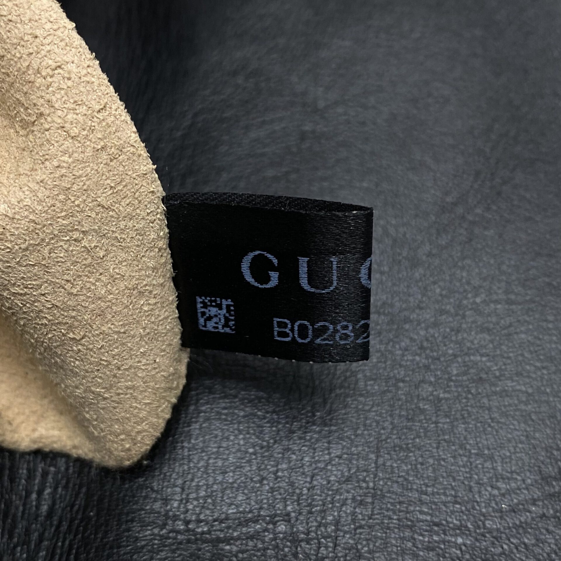 Bolsa Gucci GG Marmont Preta