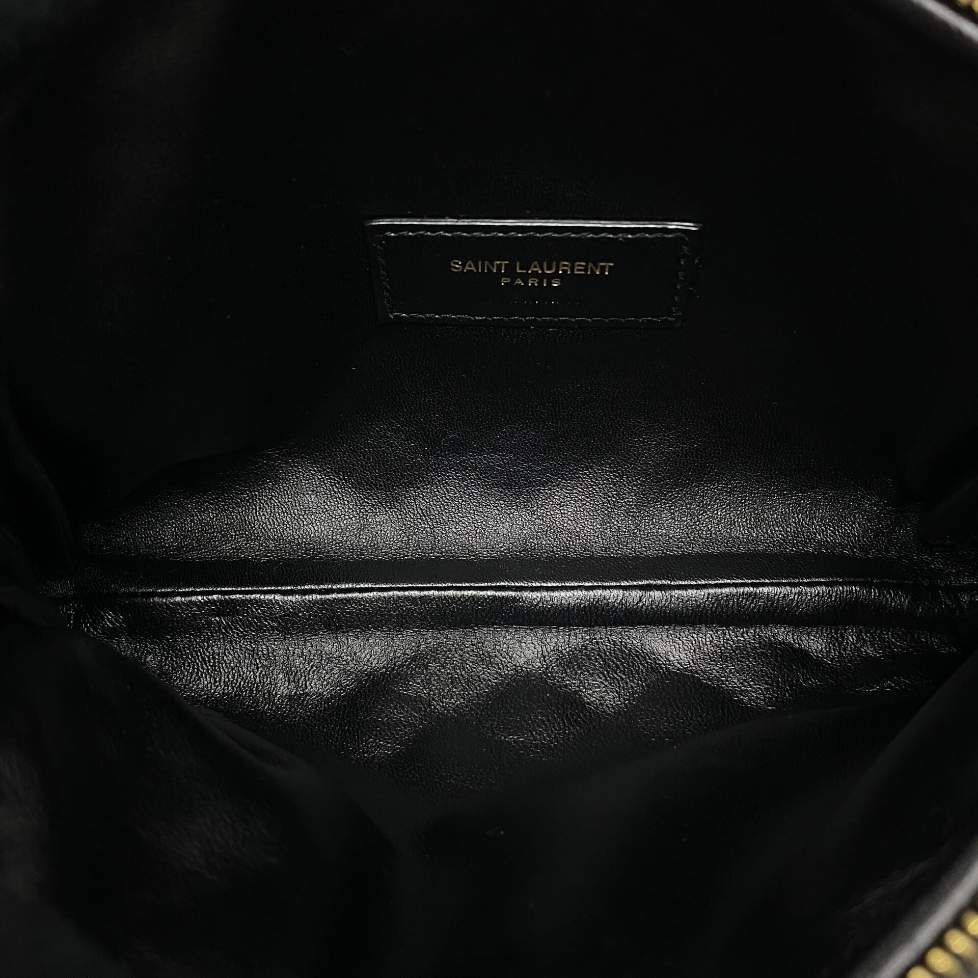 Bolsa Saint Laurent Gaby Transversal Preta