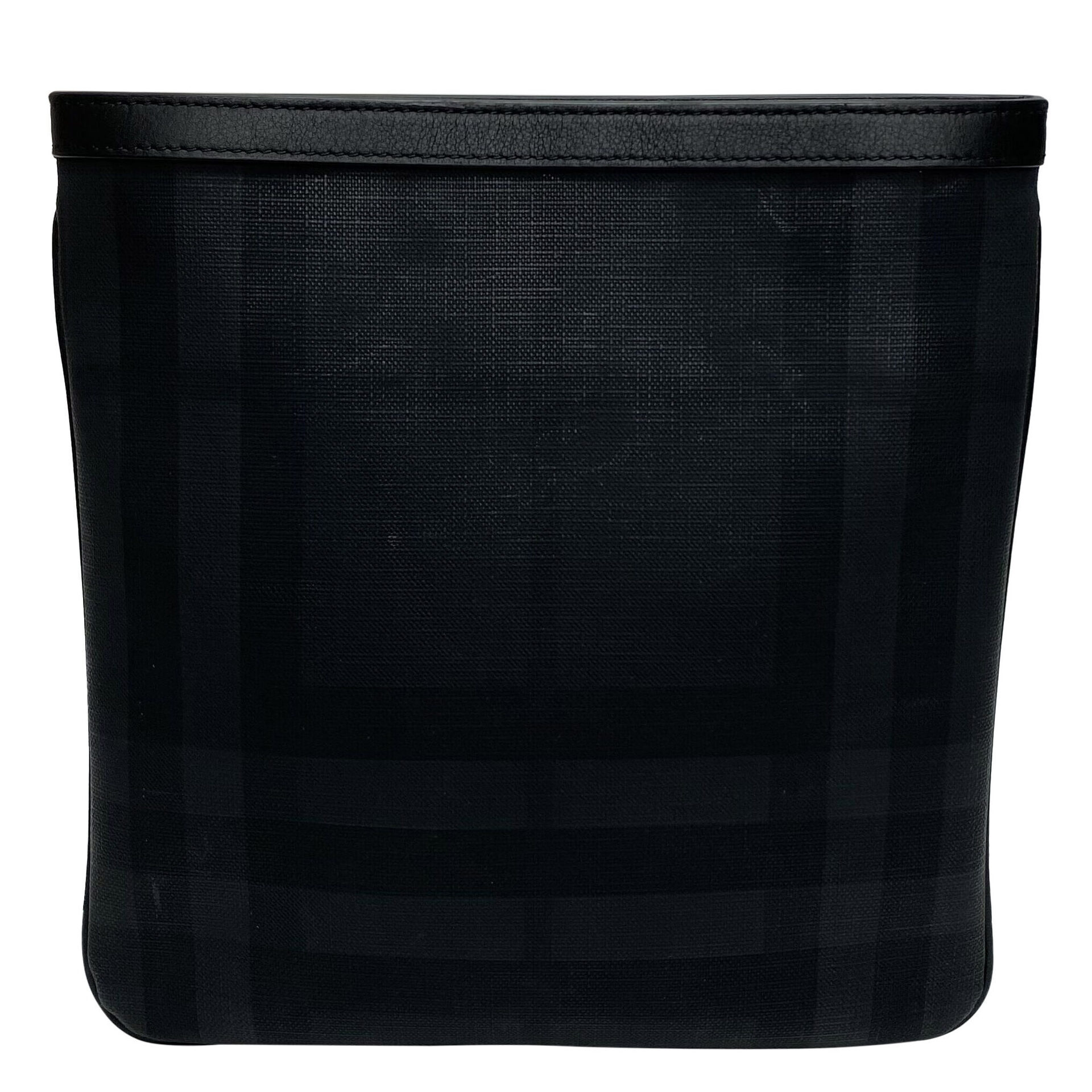 Bolsa Burberry Crossobody Xadrez Preta