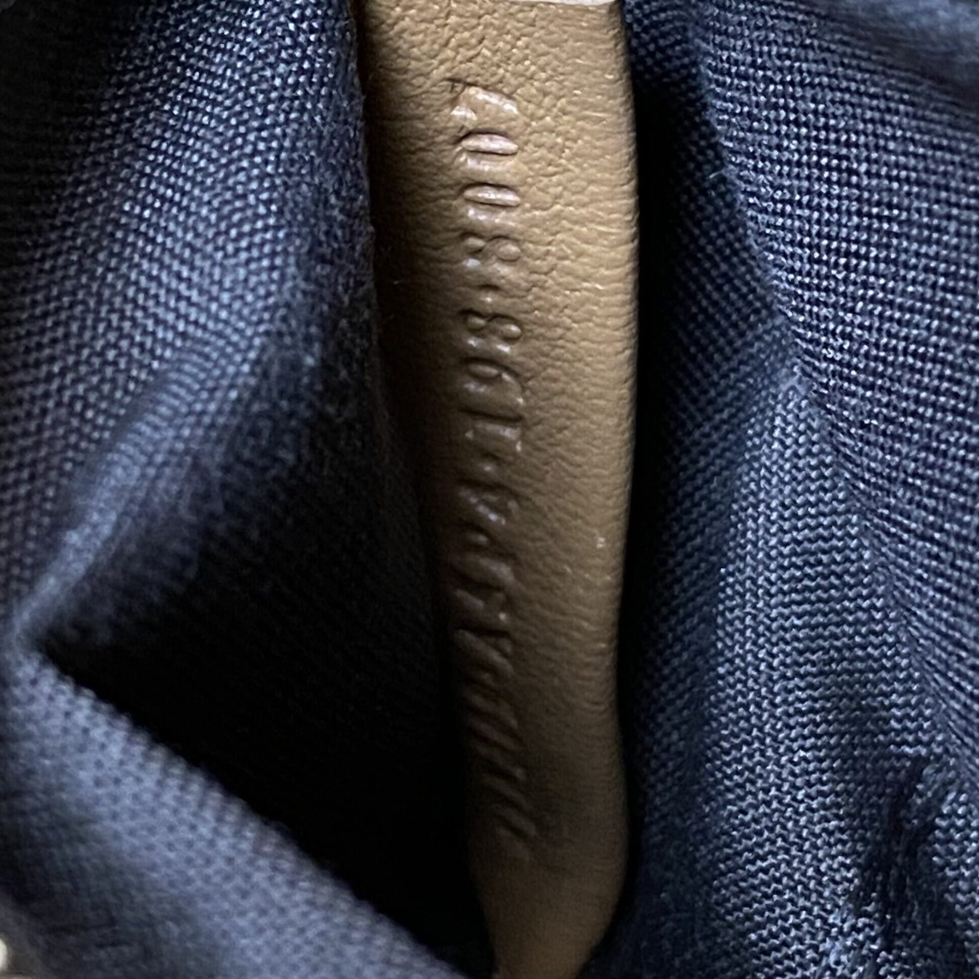 Bolsa Fendi Peekaboo Caramelo