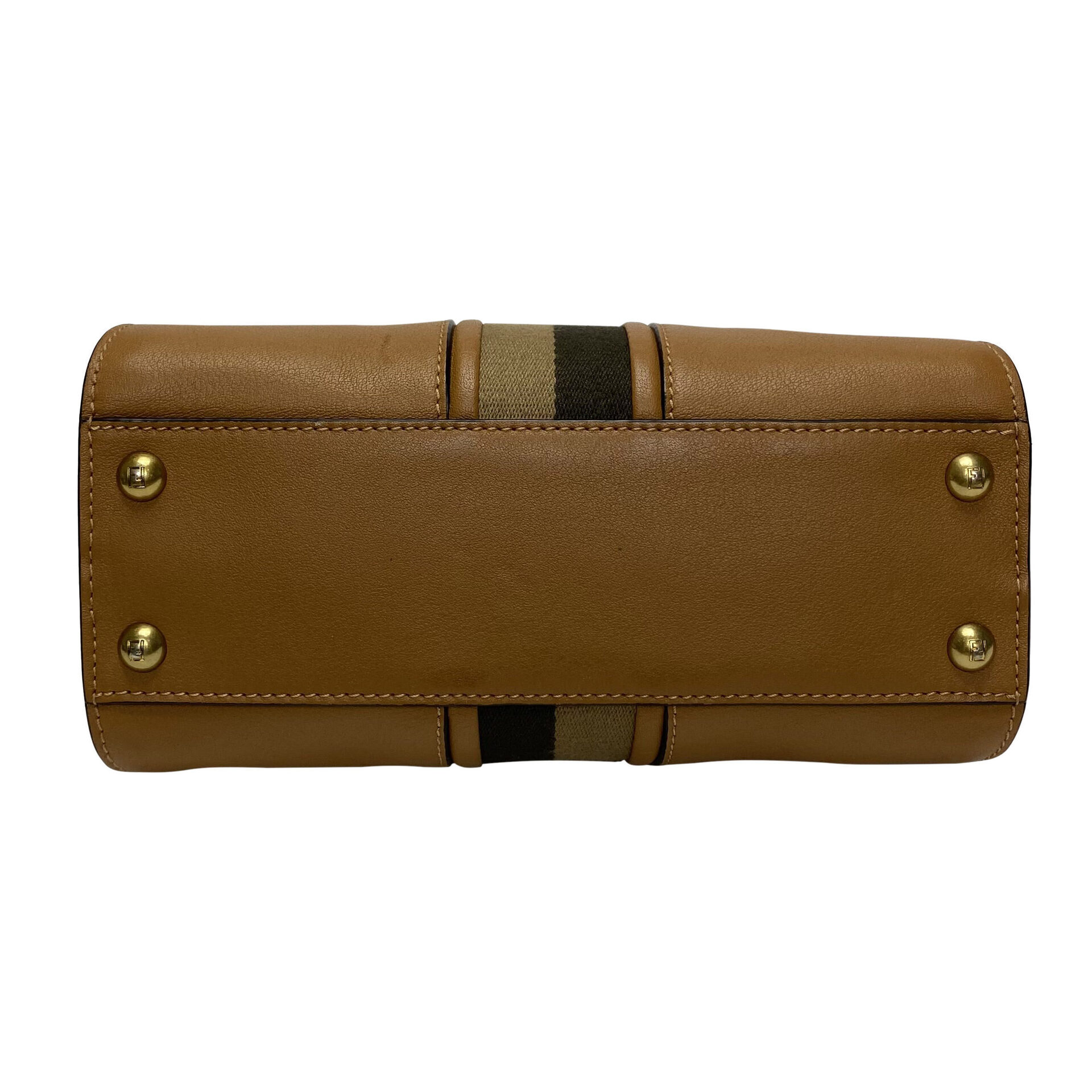 Bolsa Fendi Peekaboo Caramelo