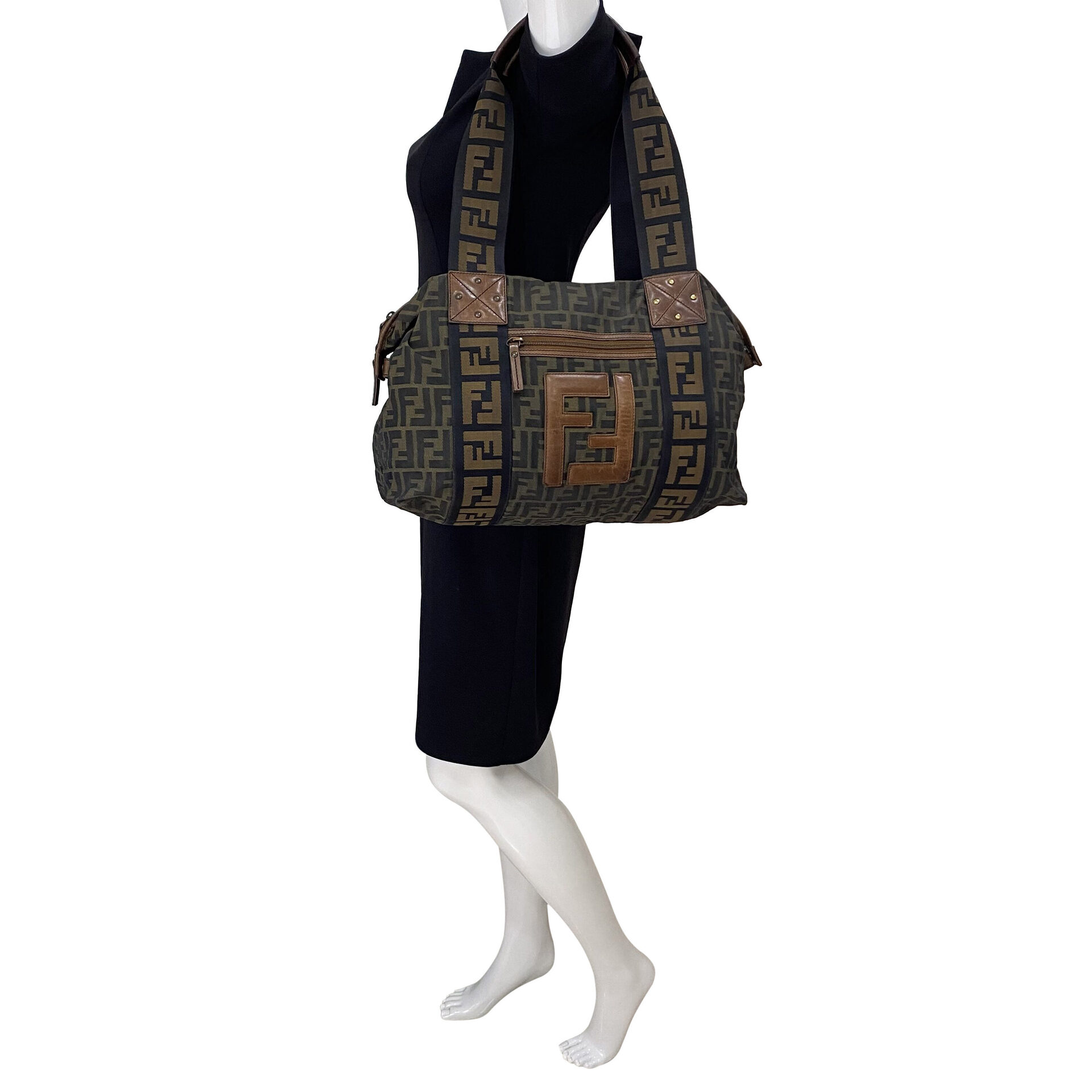 Bolsa Fendi Monograma Marrom