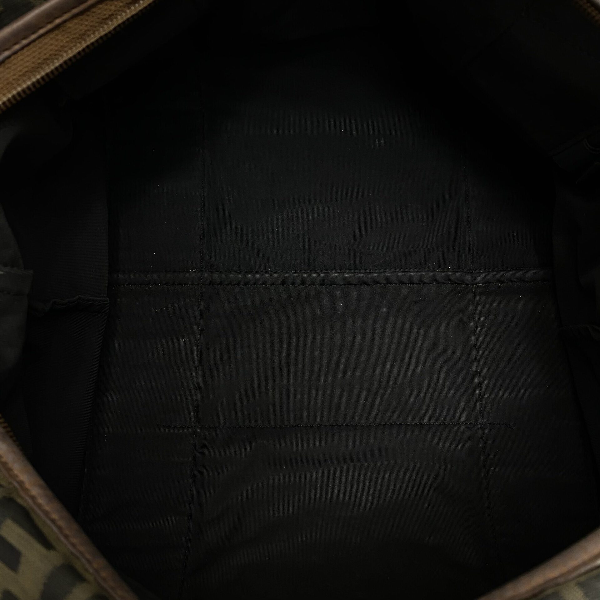 Bolsa Fendi Monograma Marrom