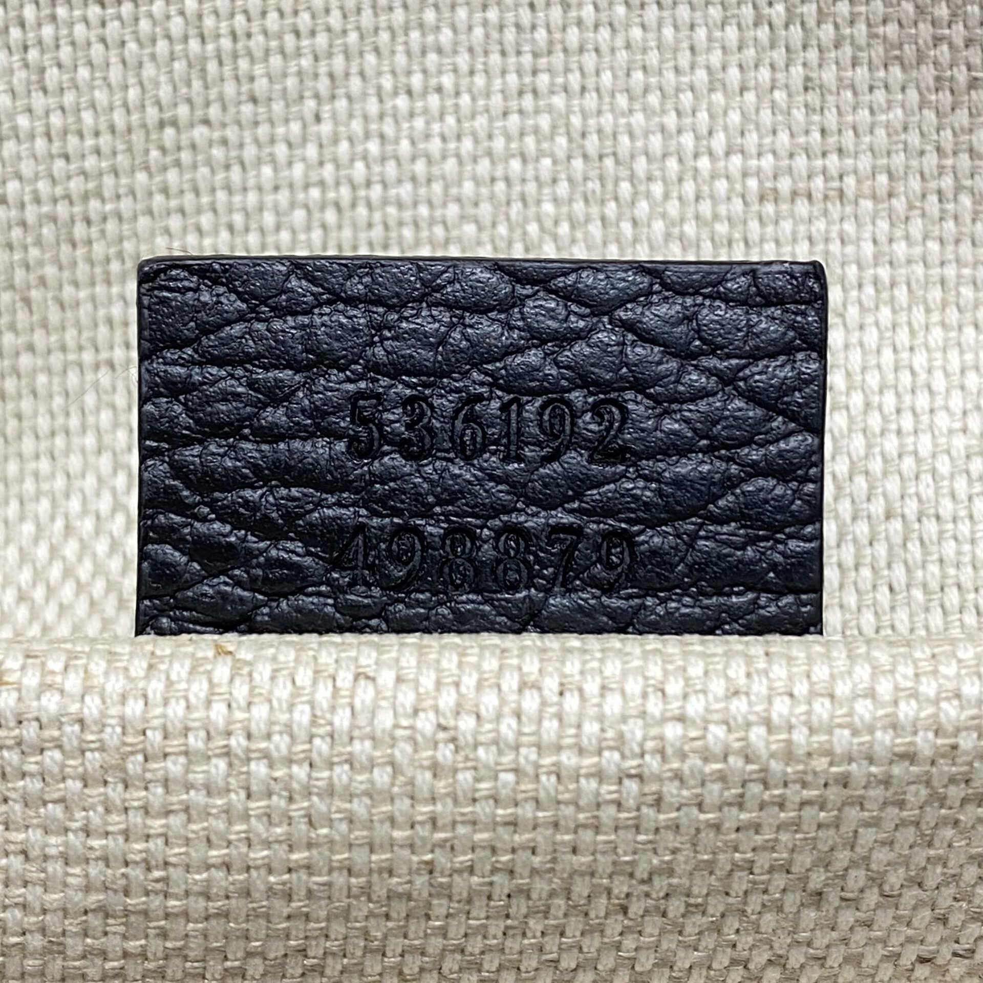 Mochila Gucci Soho Chain Preta