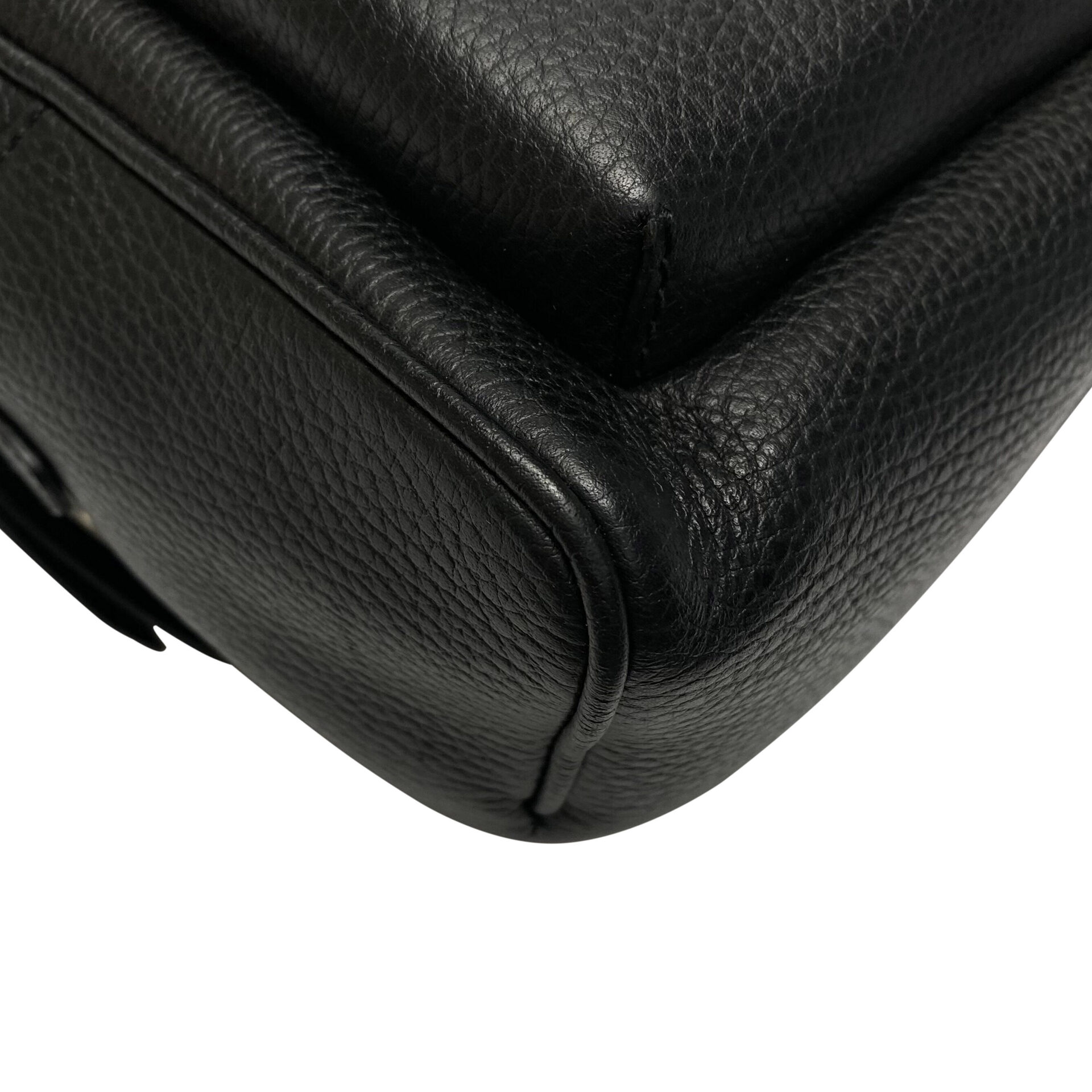 Mochila Gucci Soho Chain Preta