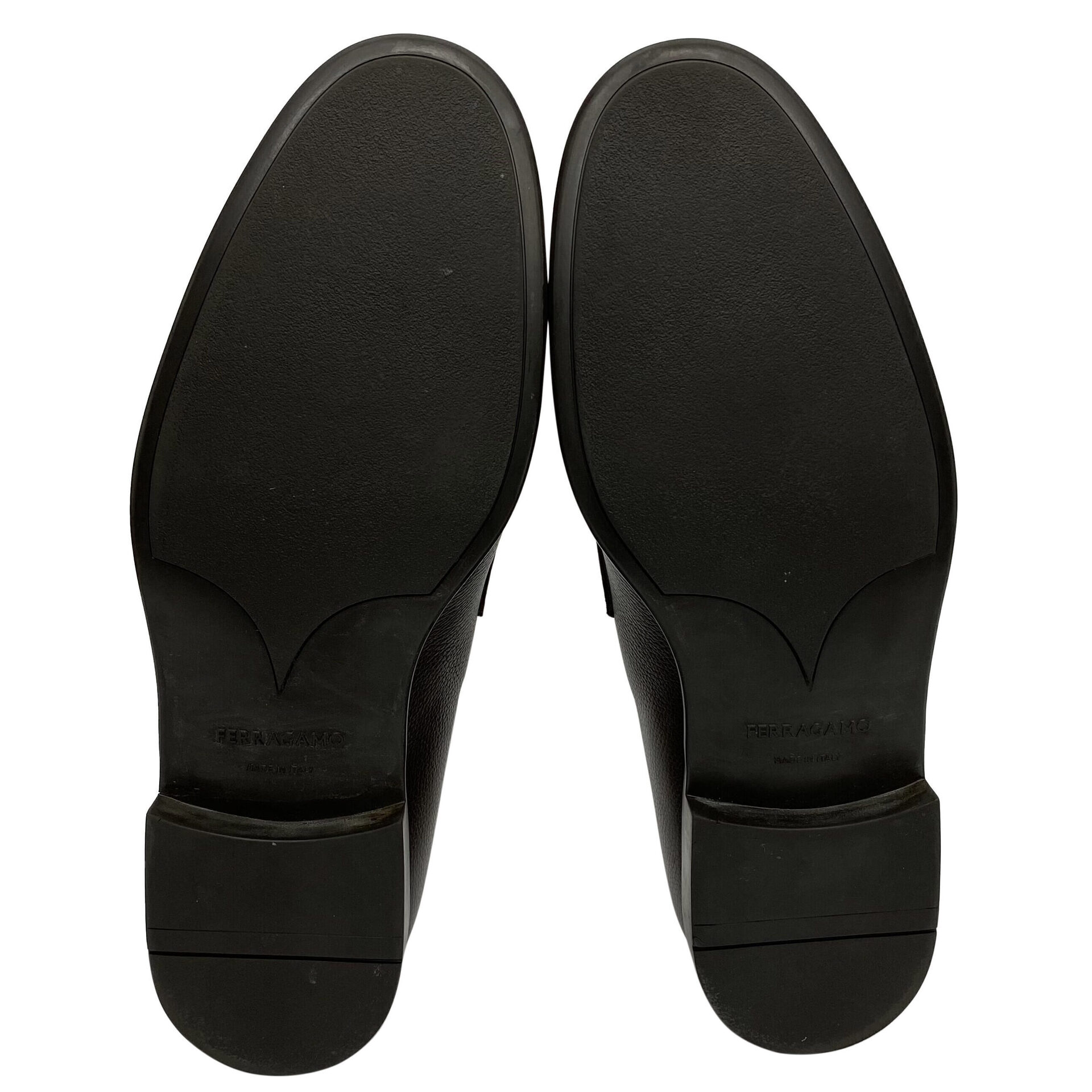 Sapato Salvatore Ferragamo Marrom