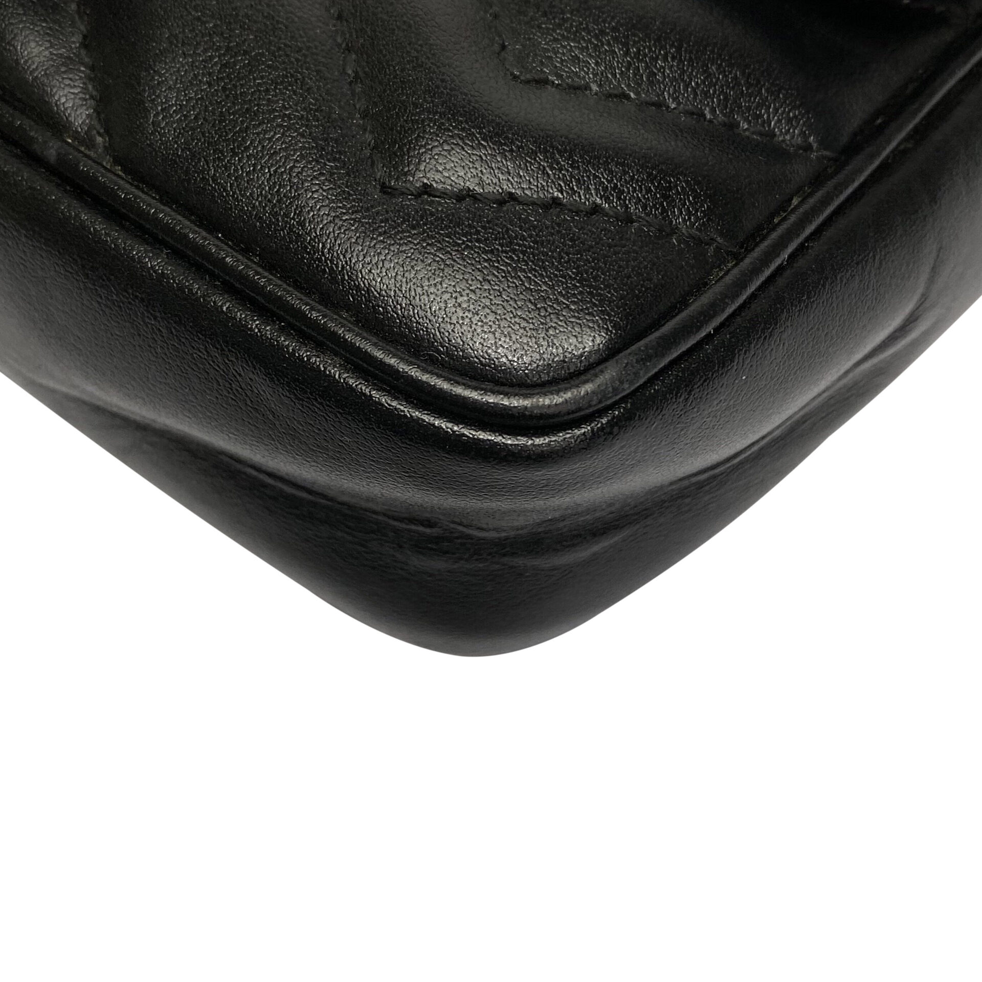 Bolsa Gucci Super Mini Marmont Preta