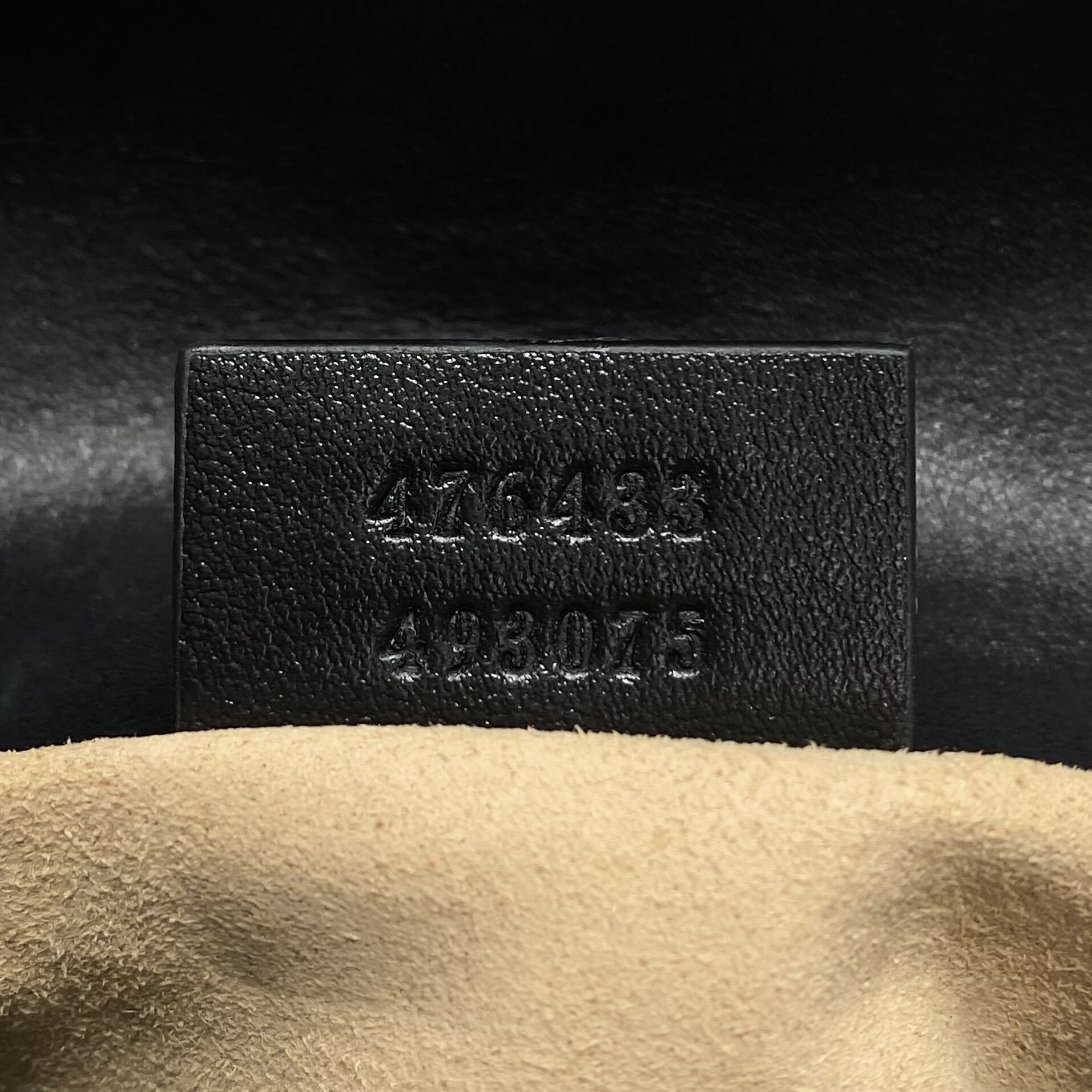 Bolsa Gucci Super Mini Marmont Preta