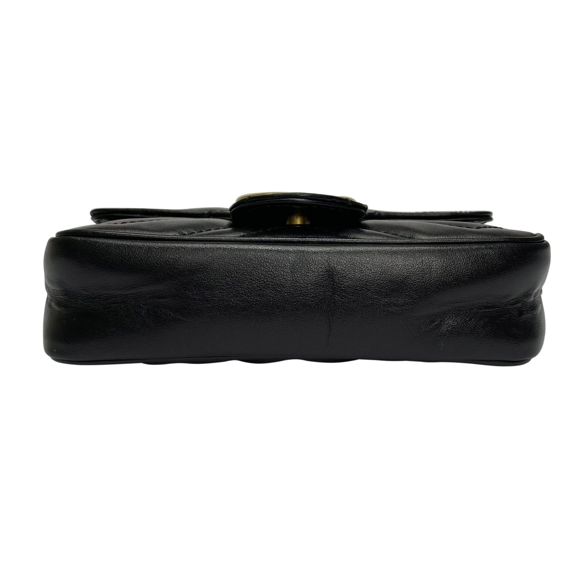 Bolsa Gucci Super Mini Marmont Preta