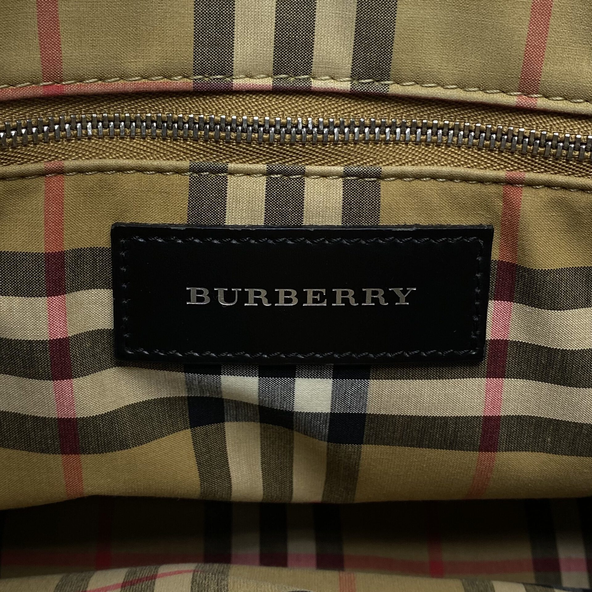Bolsa Burberry Banner Couro Cinza
