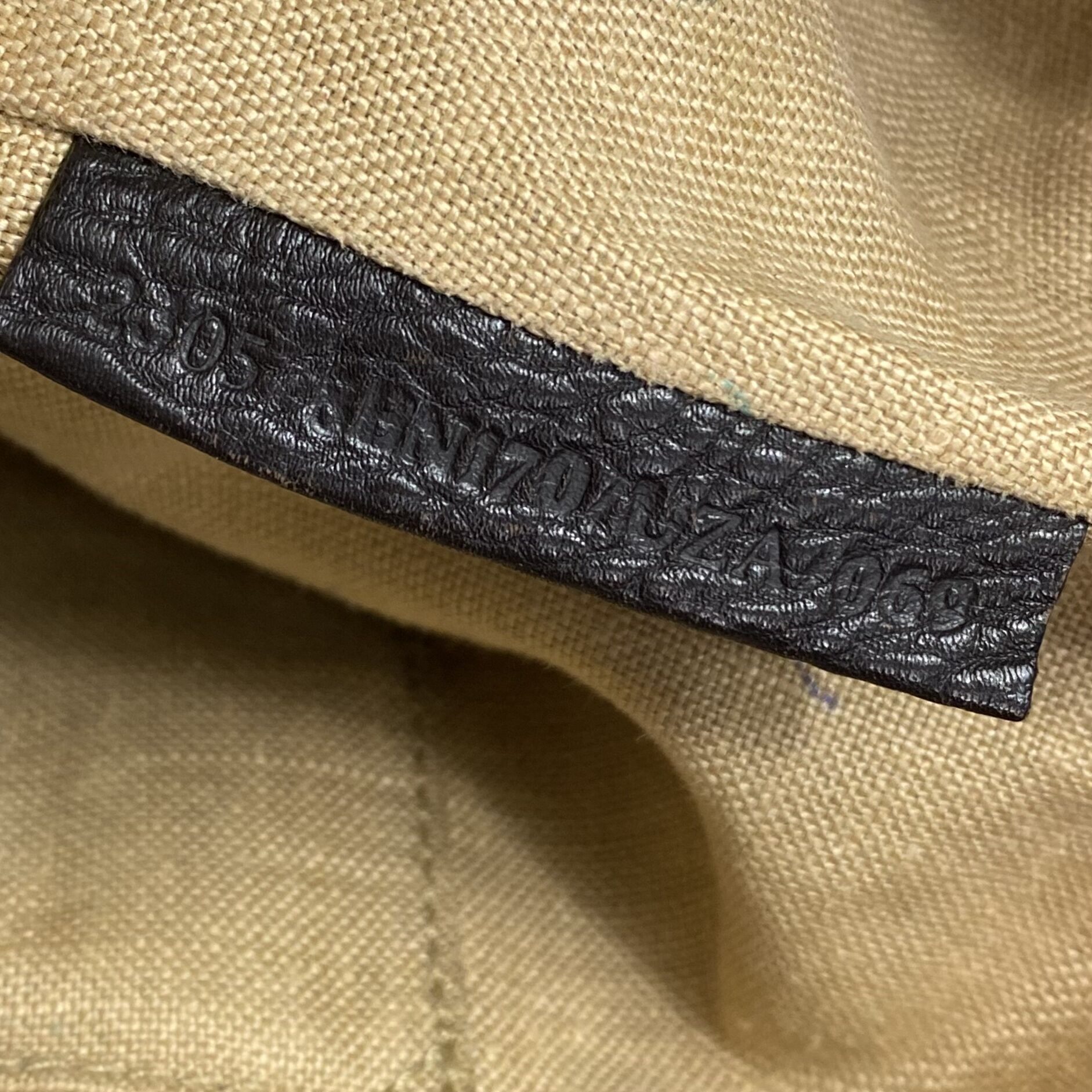 Bolsa Fendi Anna Selleria Buckle Marrom