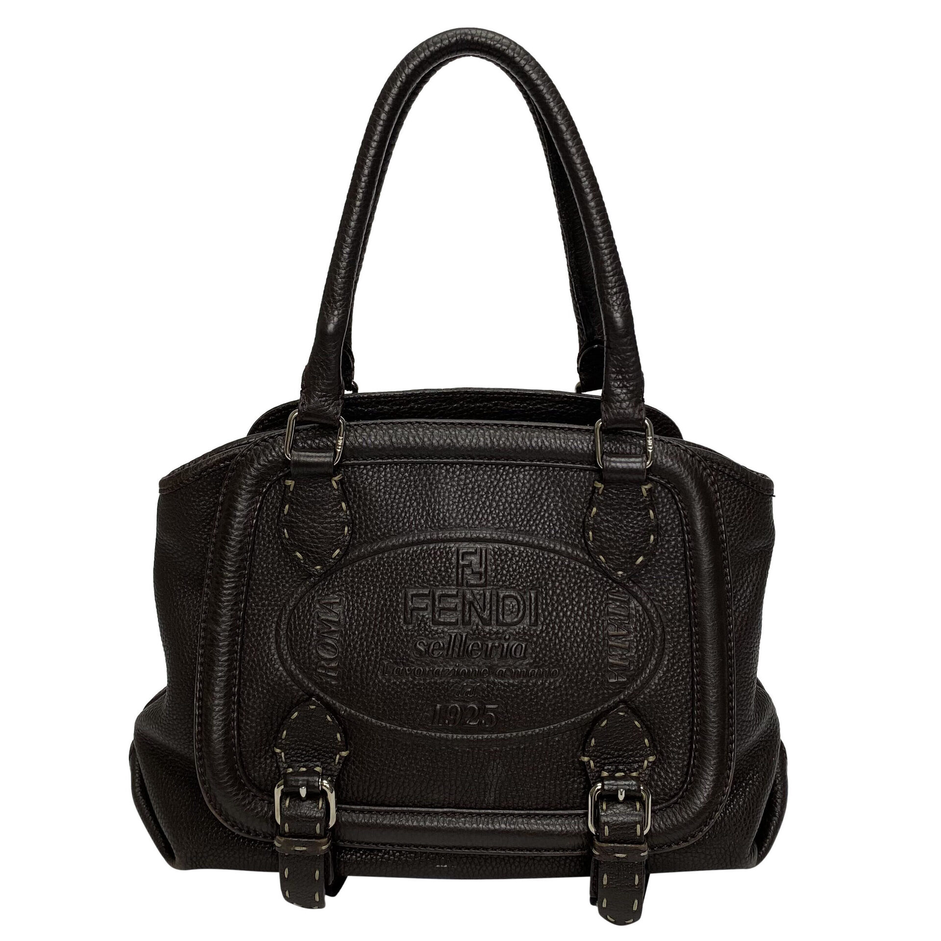 Bolsa Fendi Anna Selleria Buckle Marrom
