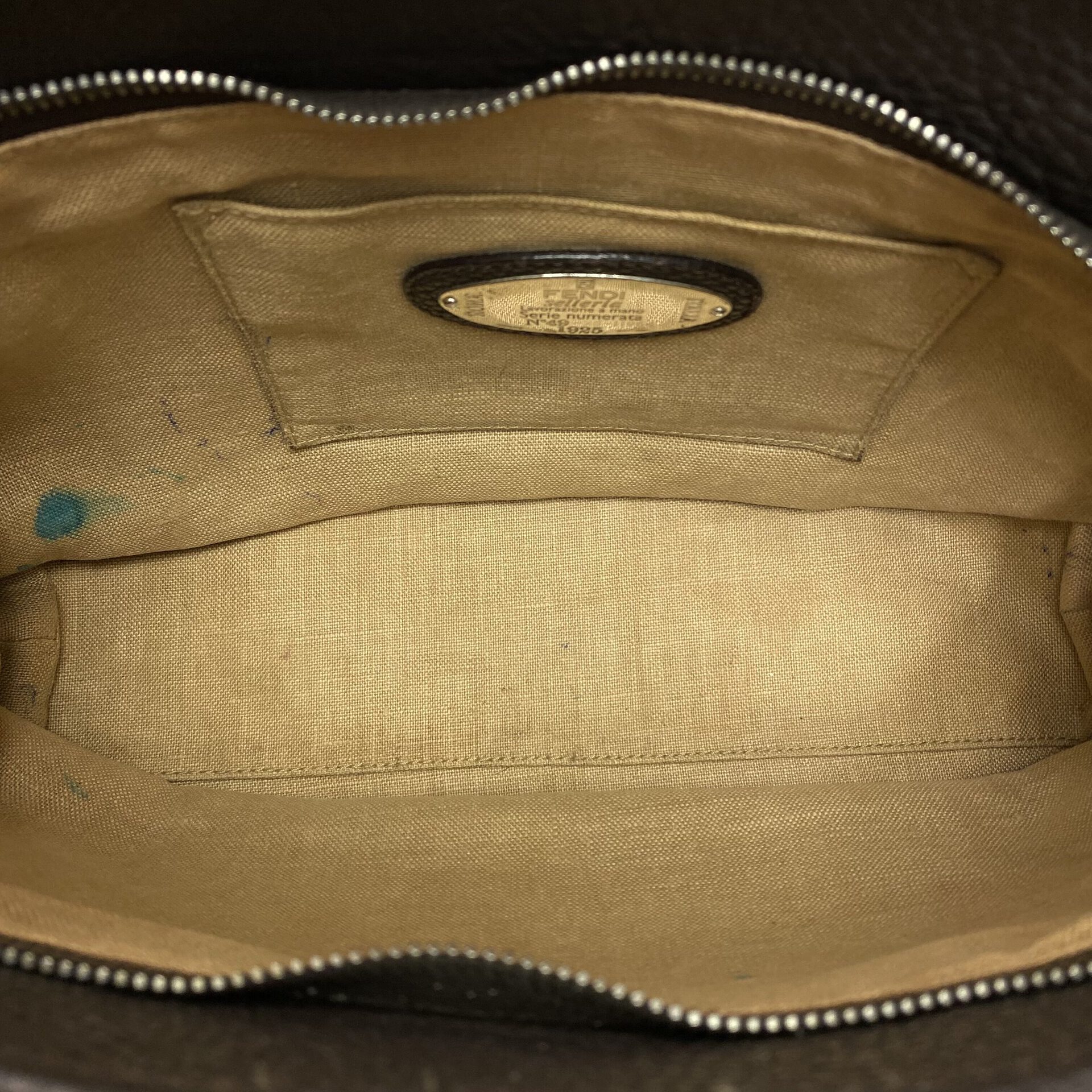 Bolsa Fendi Anna Selleria Buckle Marrom