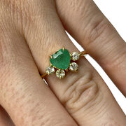 Anel Coração Esmeralda e Diamantes