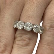 Meia Aliança Ouro Branco - 5.08 ct.