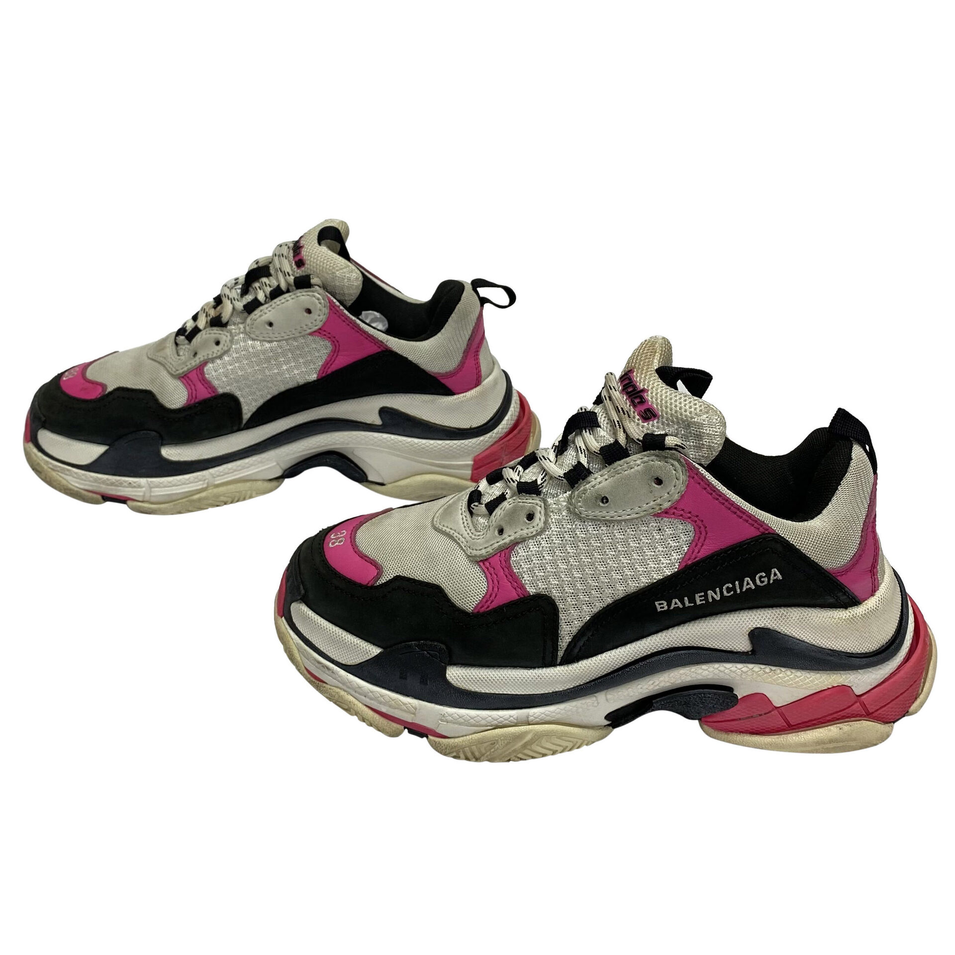 Tênis Balenciaga Triple S