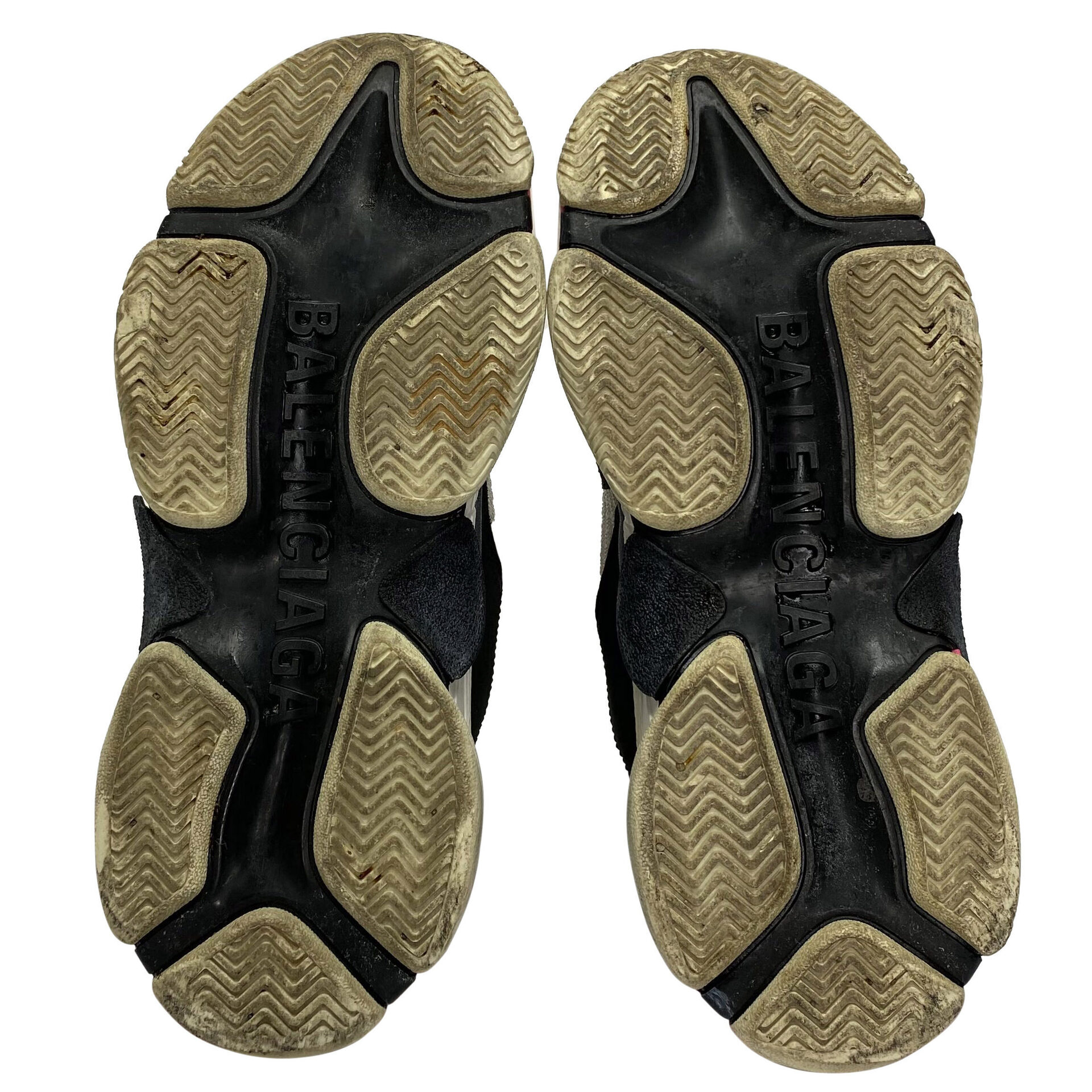 Tênis Balenciaga Triple S