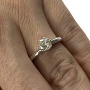 Anel Ouro Branco Solitário - 0.64 ct.