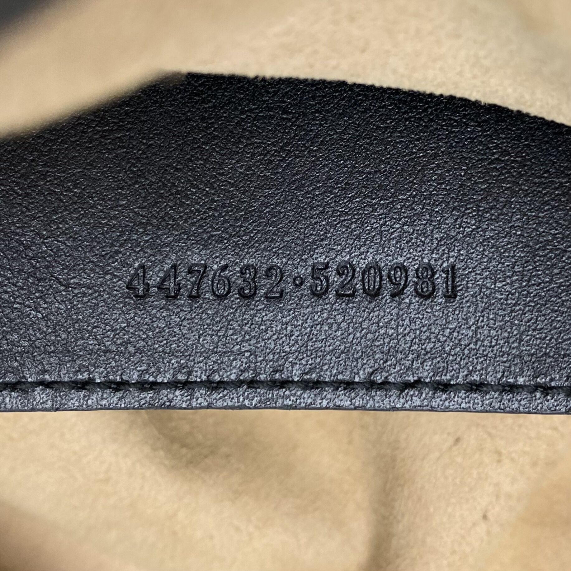 Bolsa Gucci GG Marmont Preta