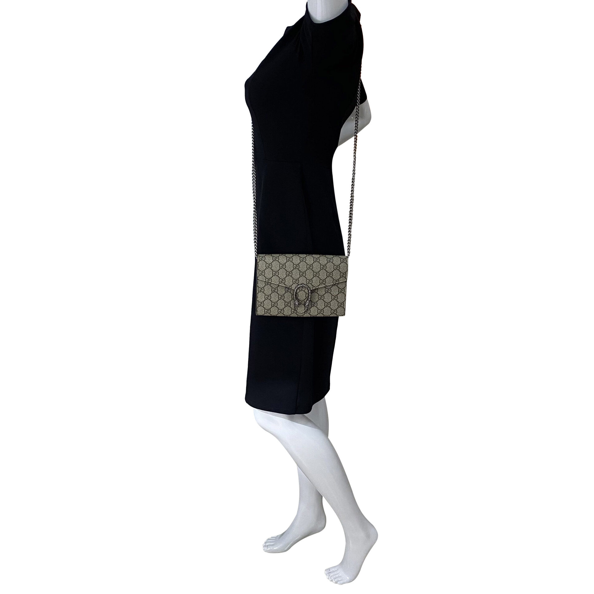 Bolsa Gucci Dionysus GG Supreme Chain Wallet