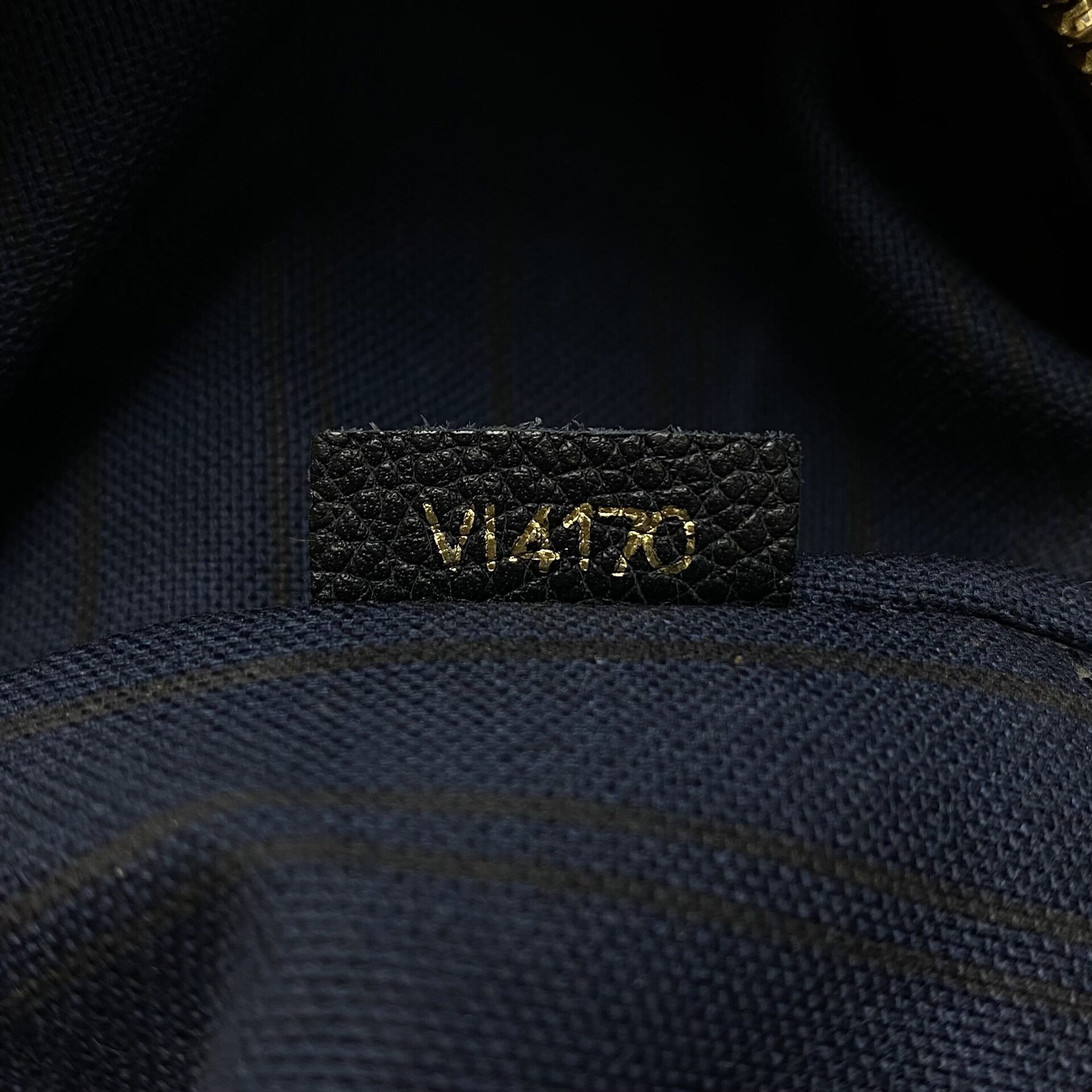 Bolsa Louis Vuitton Lumineuse Empreinte Azul Marinho