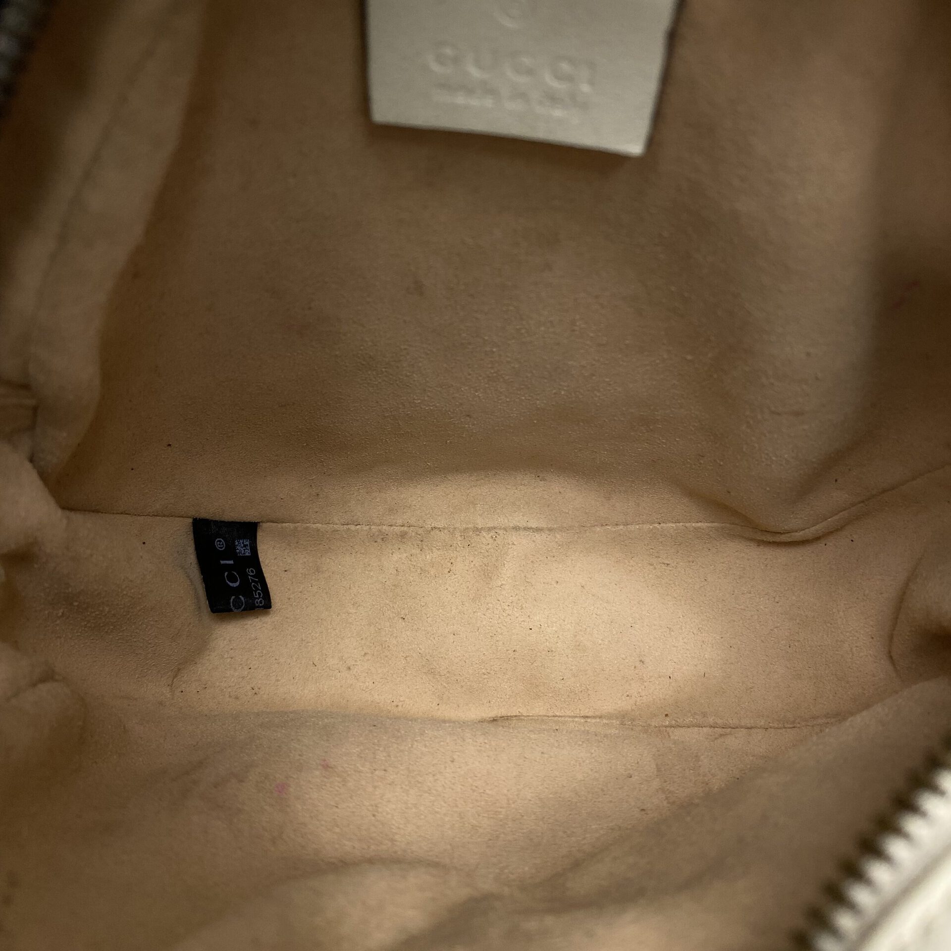 Bolsa Gucci GG Marmont Round Off White