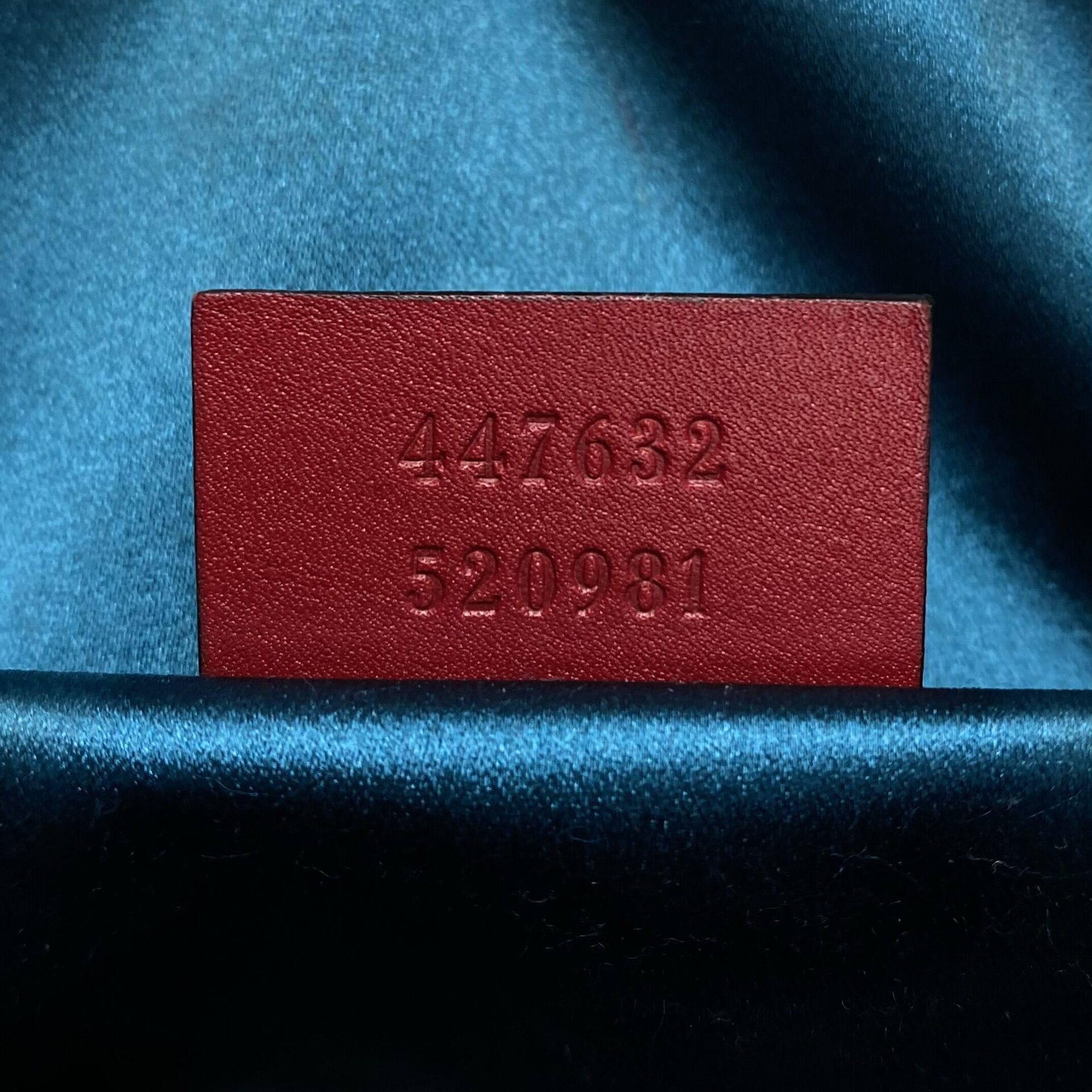 Bolsa Gucci GG Marmont Veludo Vermelho