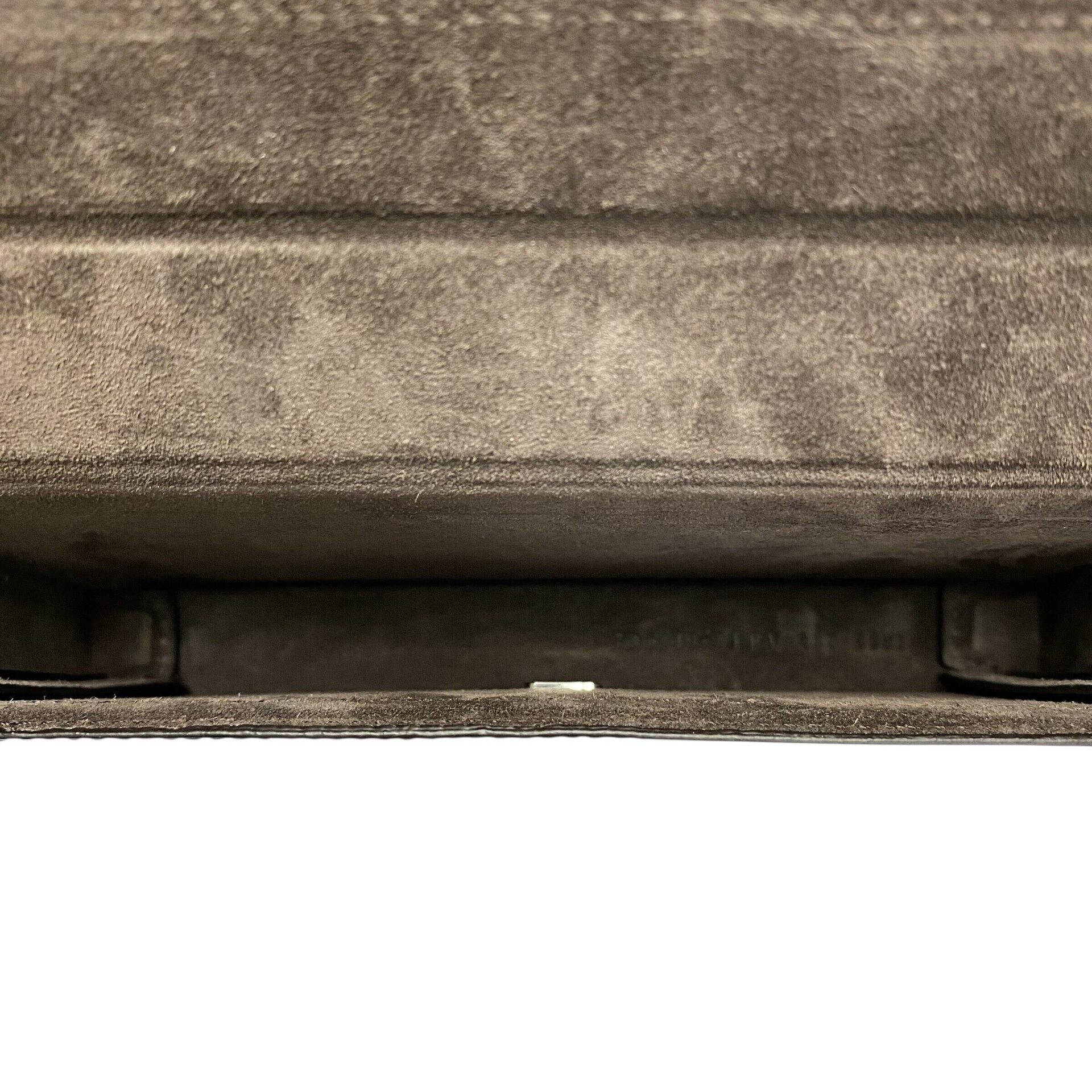 Bolsa Fendi Phone Pouch Baguette Soft Trunck