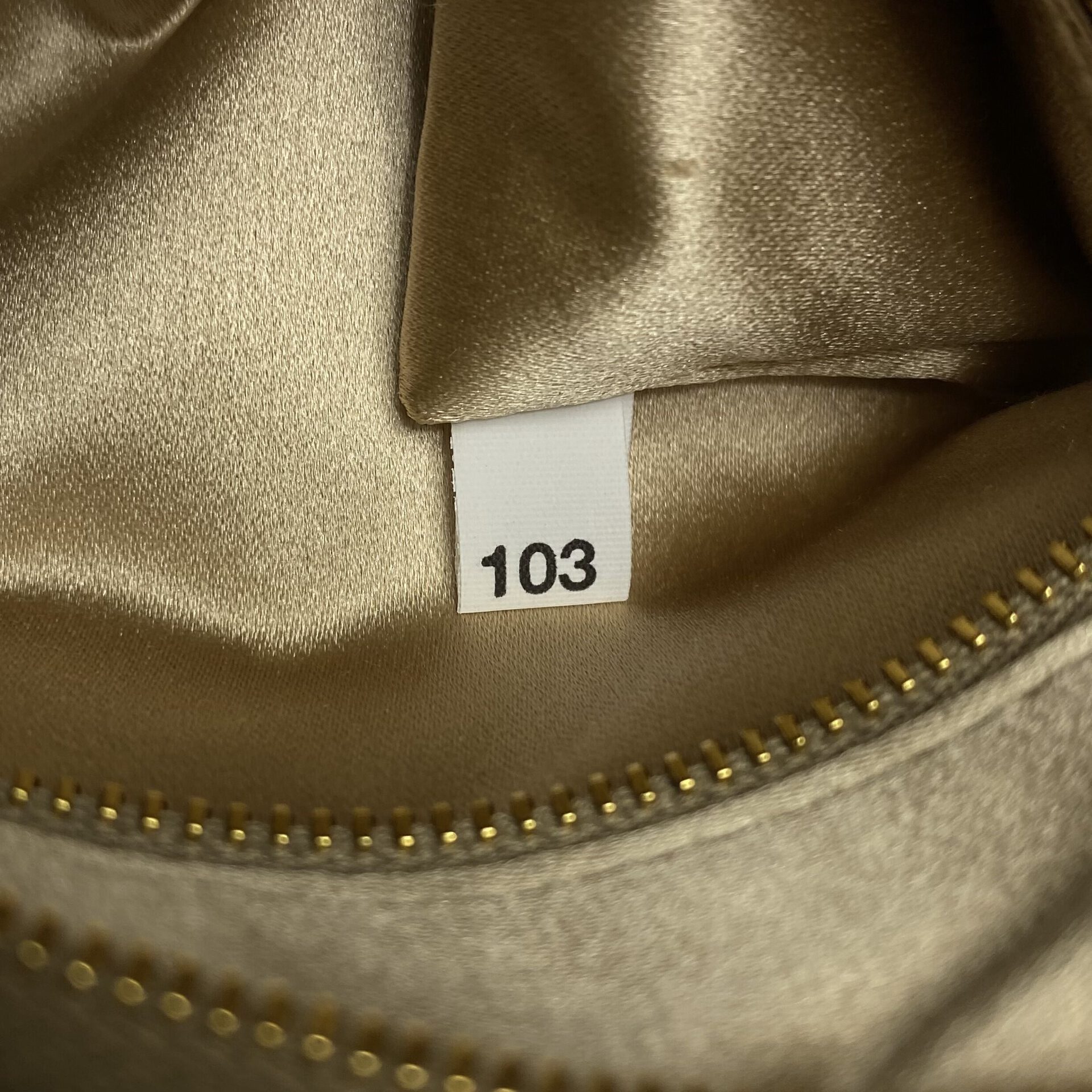 Bolsa Prada Re-Edition Crystal