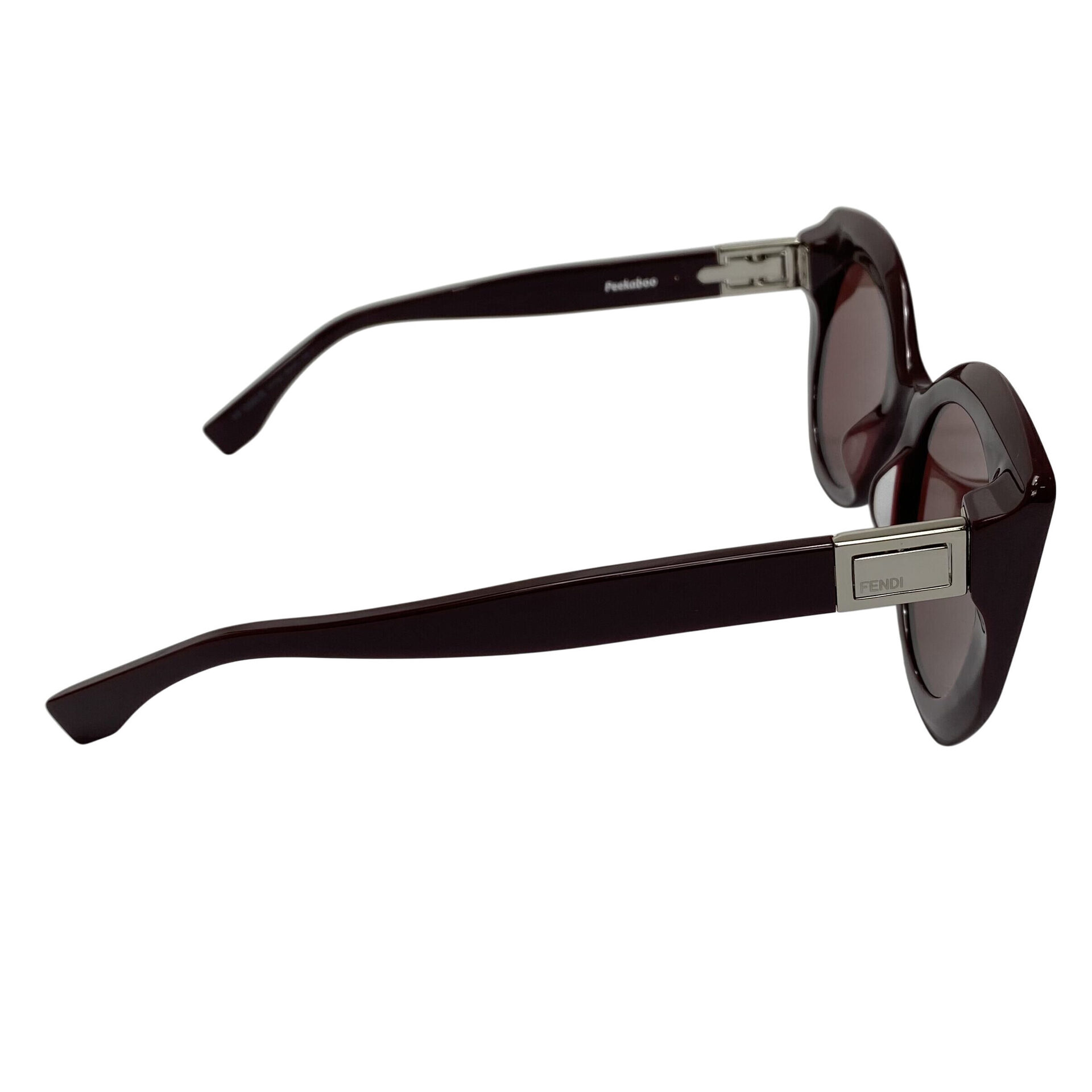 Óculos de Sol Fendi Pekaaboo