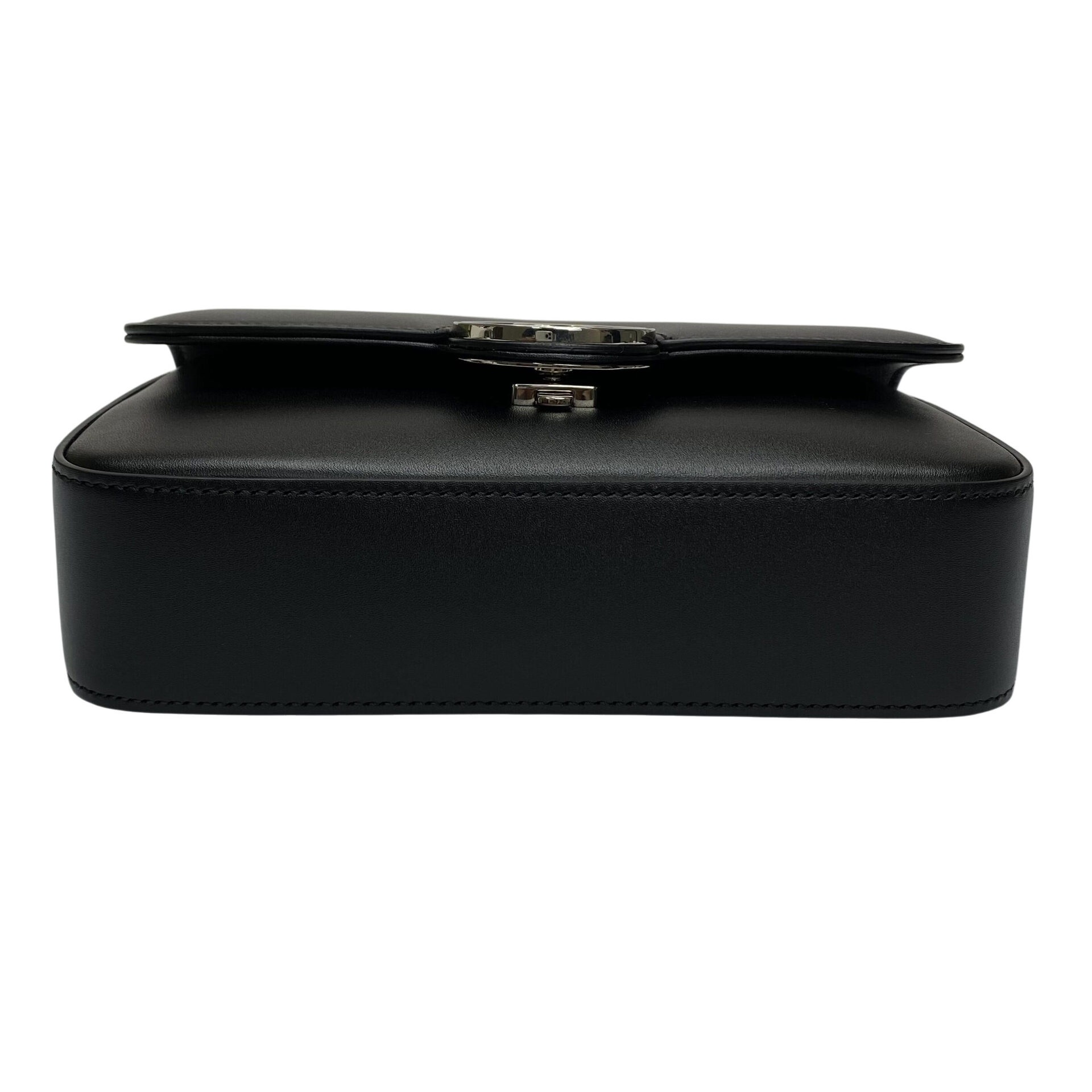 Bolsa Gucci Petite GG Preta