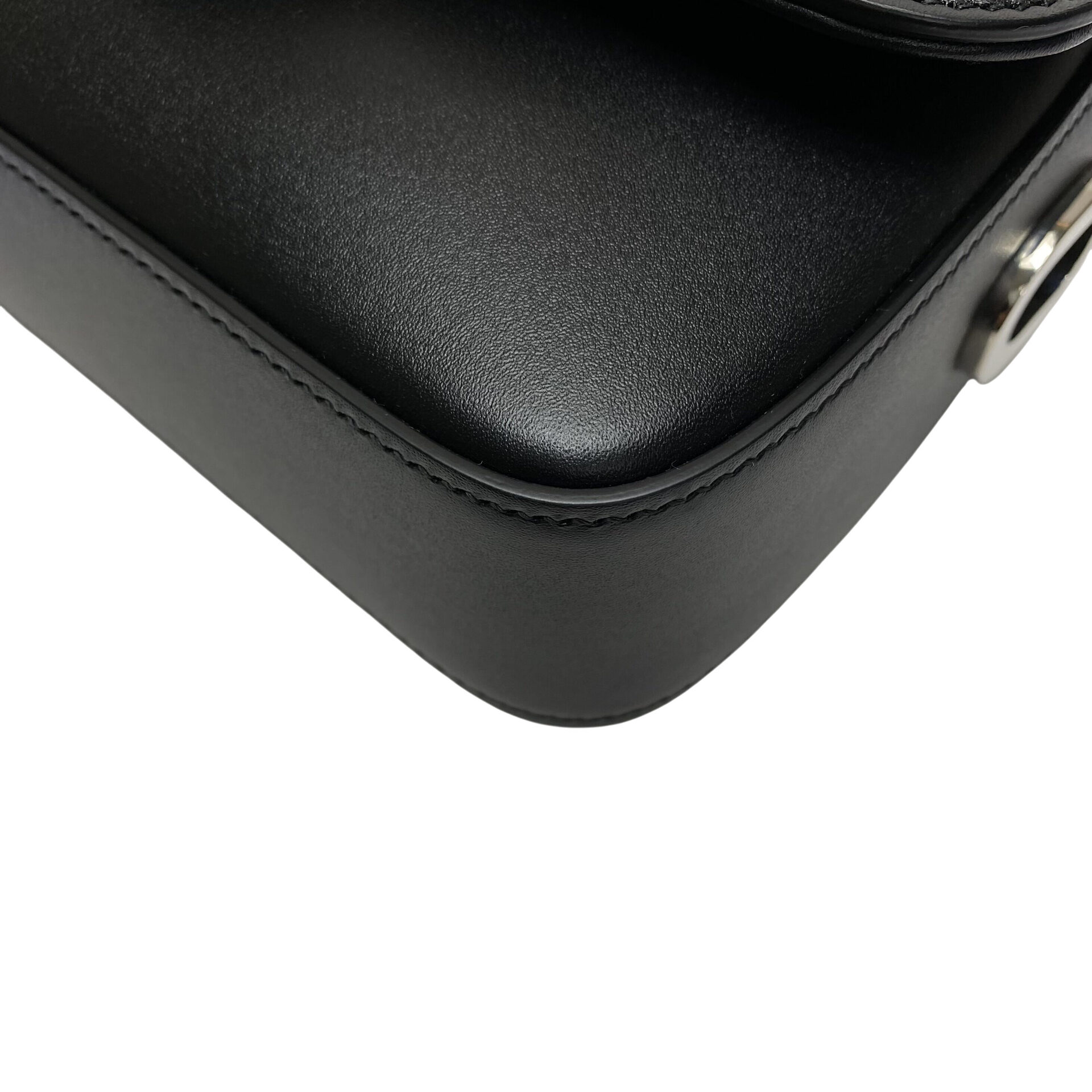 Bolsa Gucci Petite GG Preta