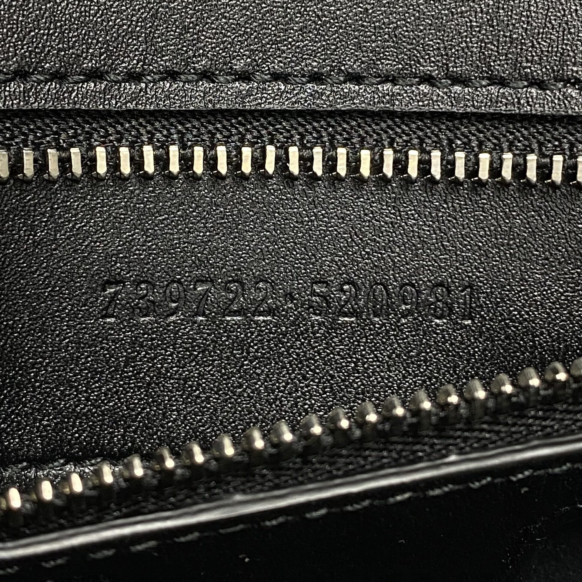 Bolsa Gucci Petite GG Preta